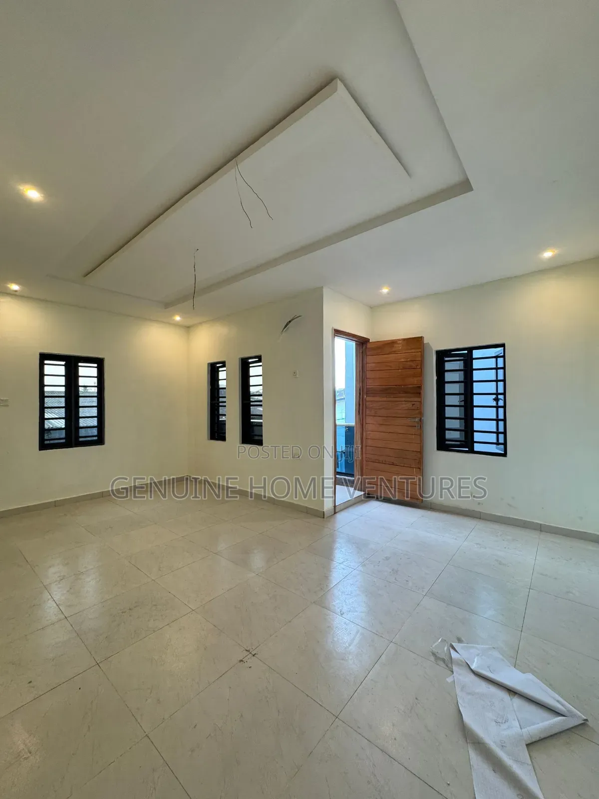 4bdrm Duplex in Surulere for sale in Surulere