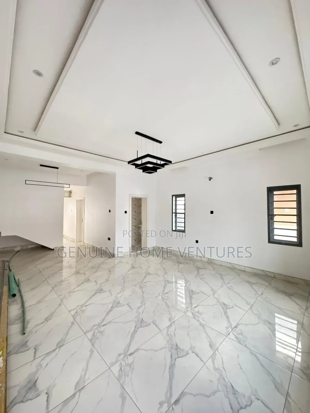 4bdrm Duplex in Surulere for sale in Surulere