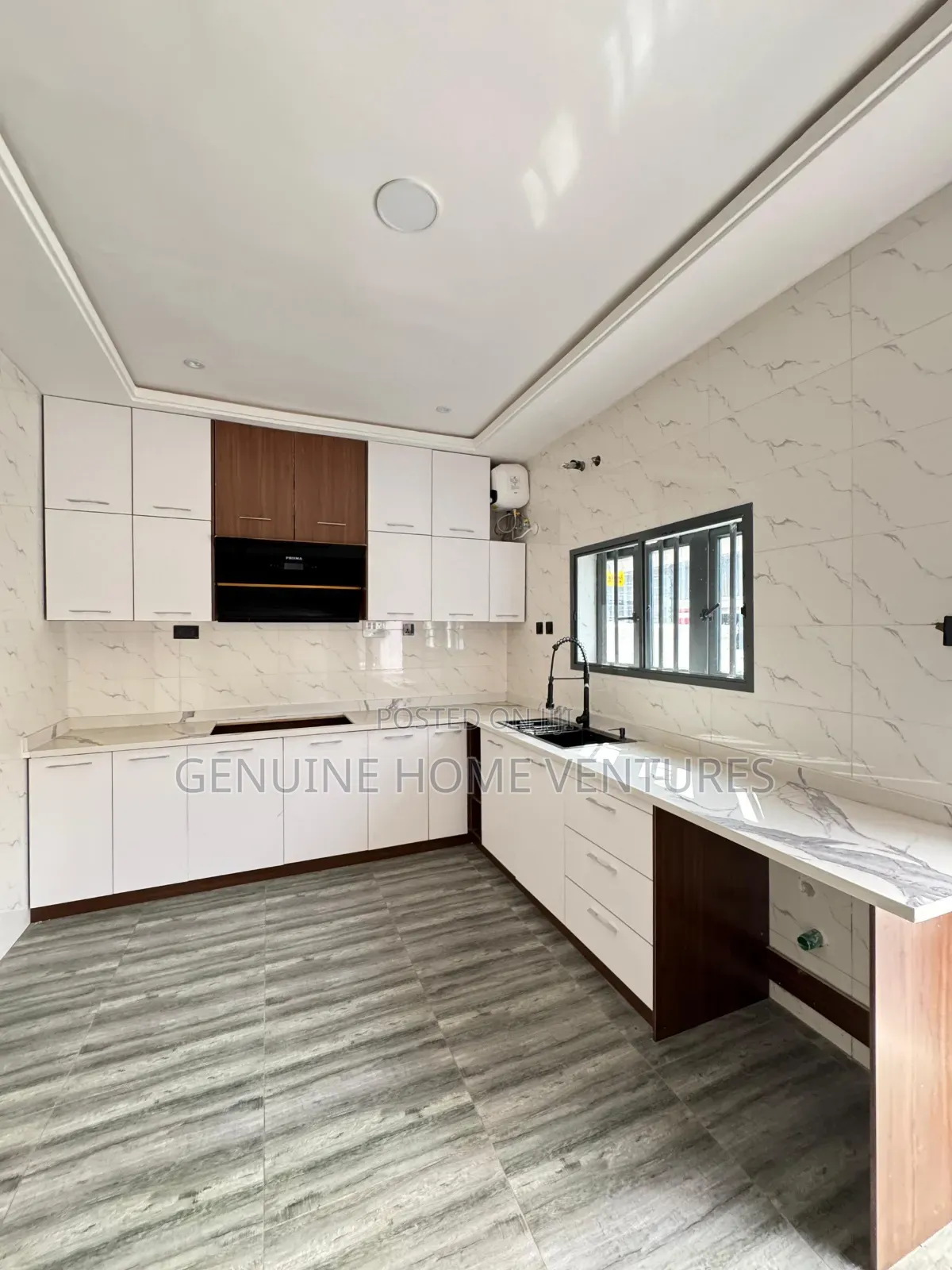4bdrm Duplex in Surulere for sale in Surulere