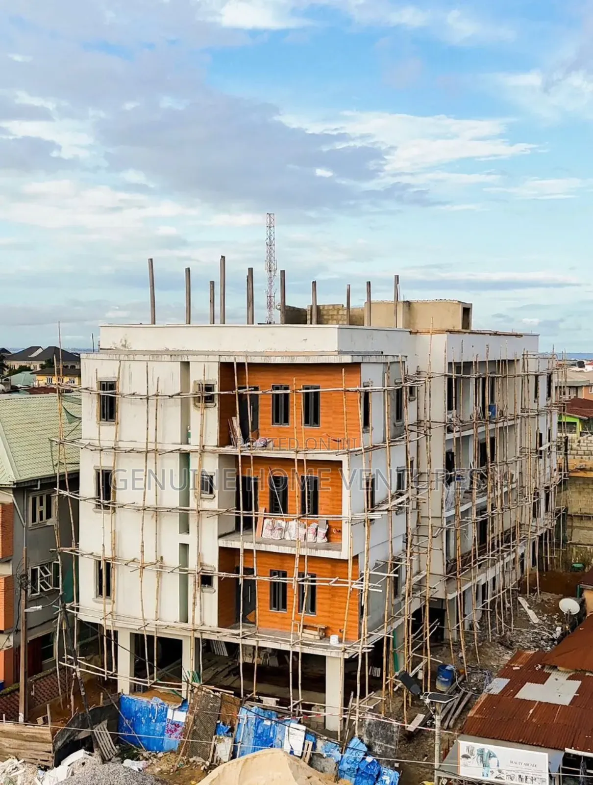 3bdrm Apartment in Yaba for sale in Yaba