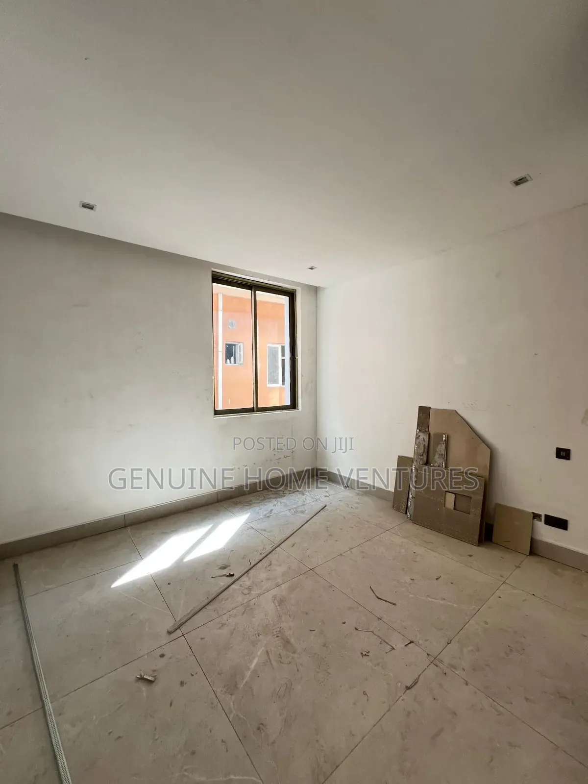 4bdrm Maisonette in Lekki Phase 1 for sale in Lekki Phase 1