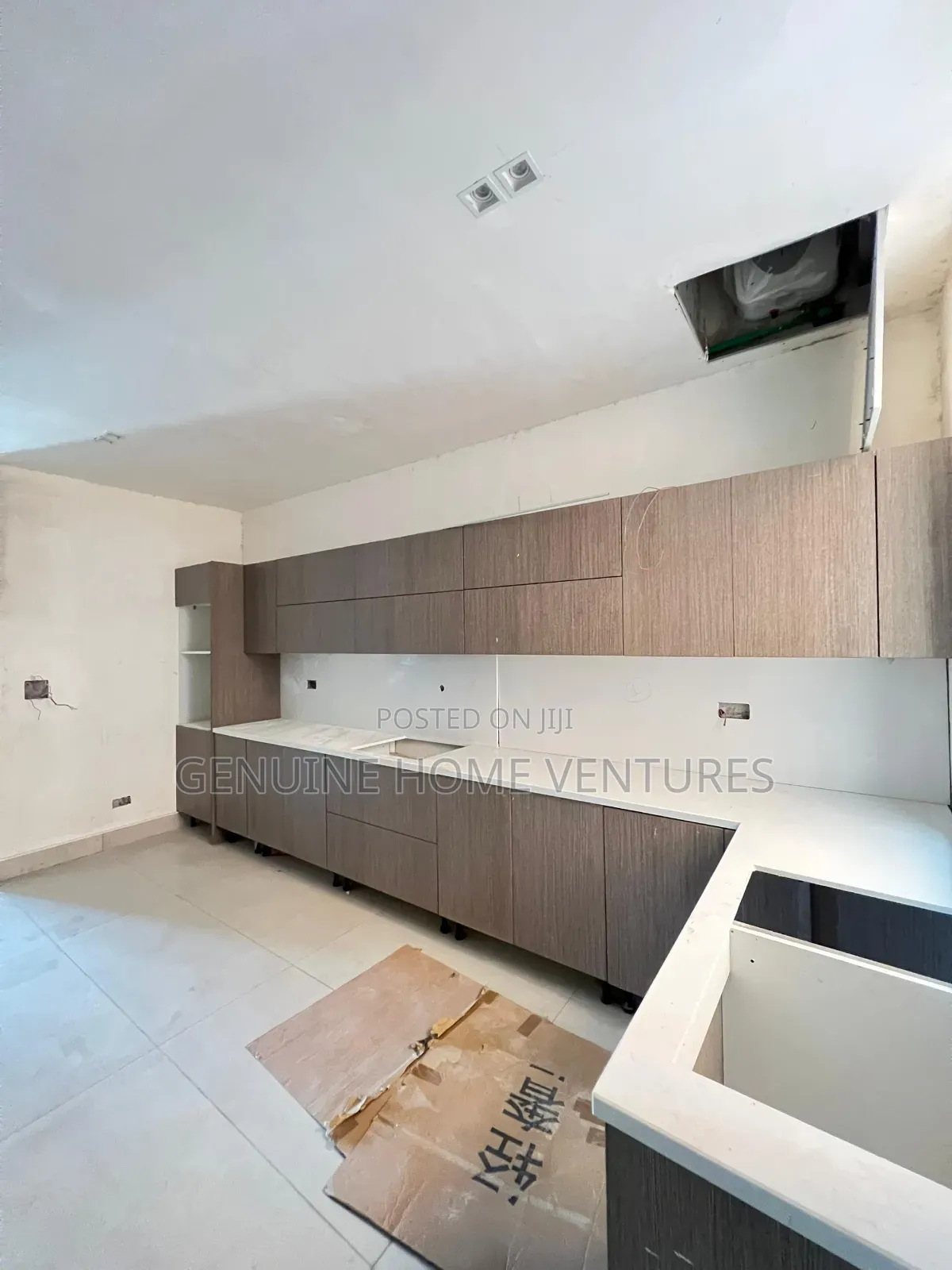 4bdrm Maisonette in Lekki Phase 1 for sale in Lekki Phase 1