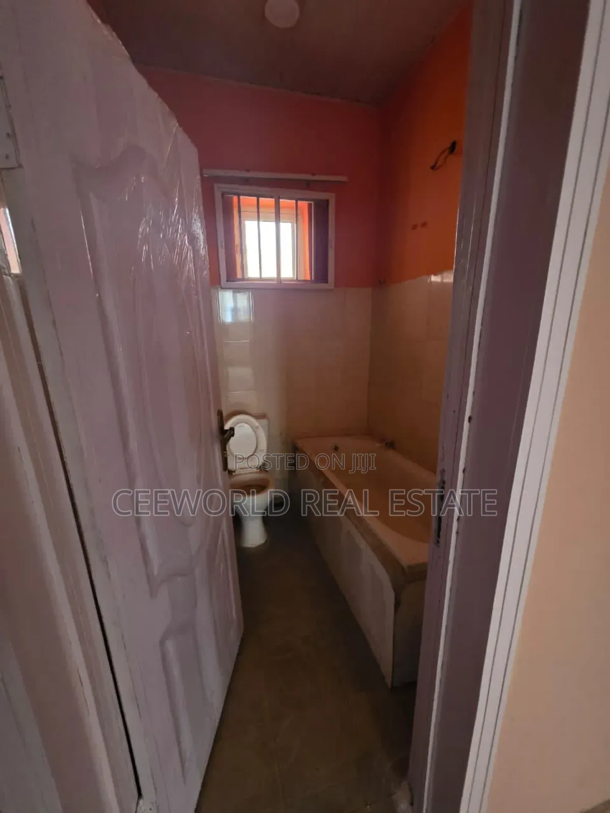 4bdrm Bungalow in Calton Gate Estate, Akobo for rent in Akobo
