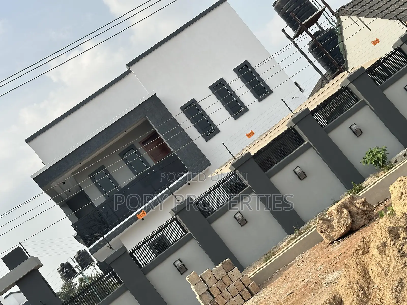 Furnished 5bdrm Duplex in Jericho Gra for sale in Jericho