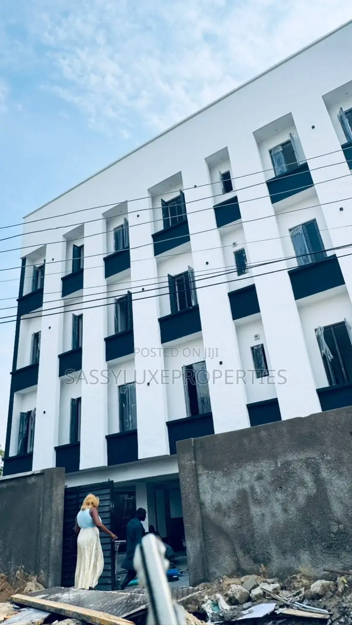 Furnished 3bdrm Apartment in Ilasan Lekki for sale in Lekki