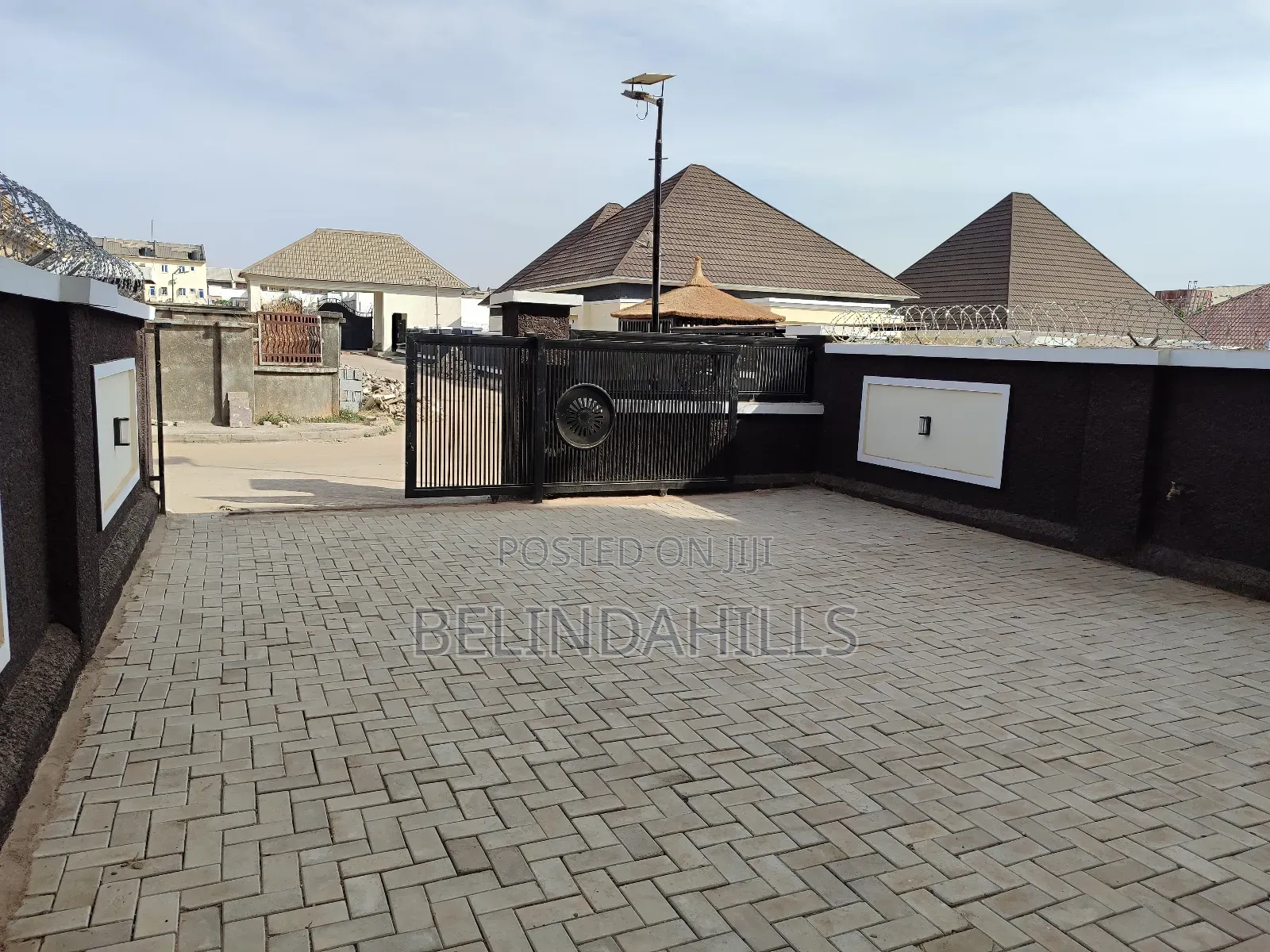 5bdrm Townhouse / Terrace in Idu for rent in Idu