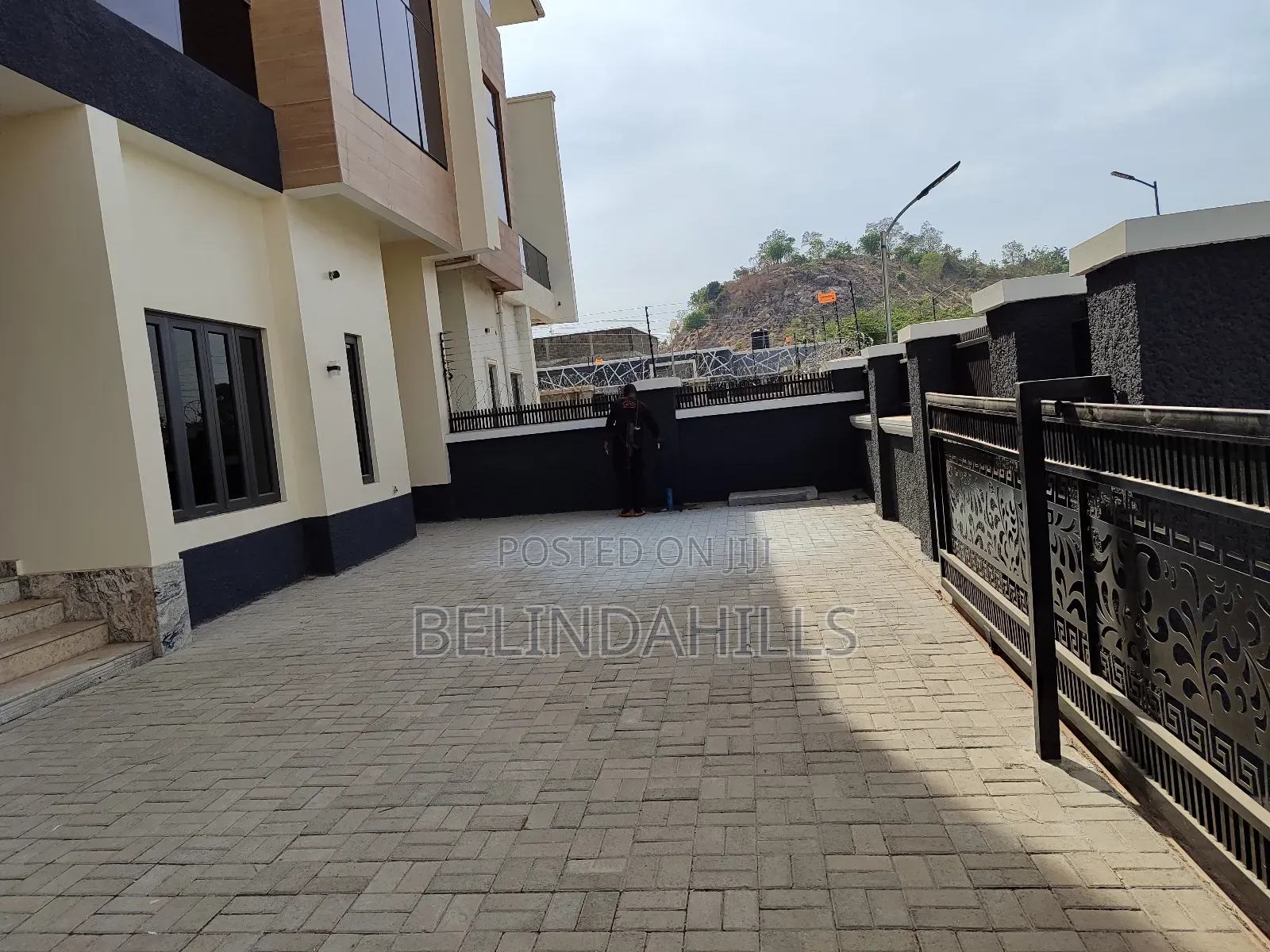5bdrm Townhouse/Terrace in Idu for sale in Idu