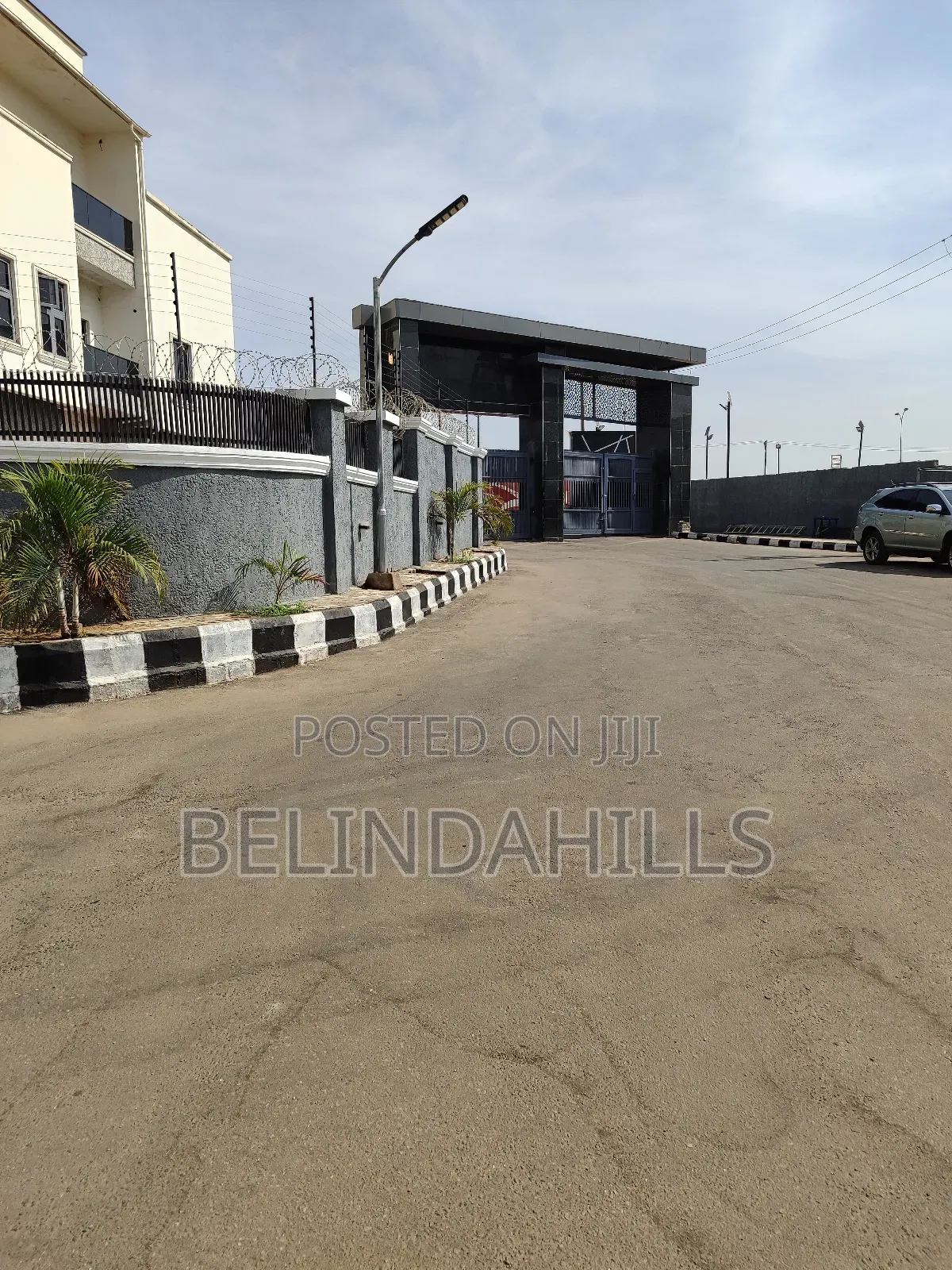 5bdrm Townhouse/Terrace in Idu for sale in Idu