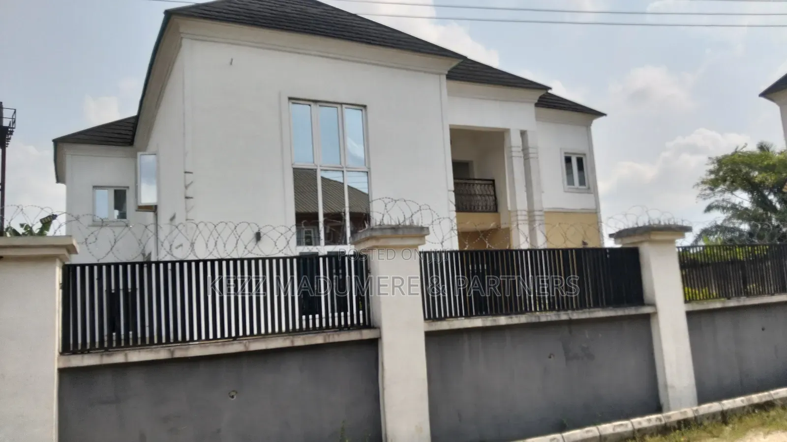 5bdrm Duplex in Akwaka Rumuodomaya , Port-Harcourt for sale in Port-Harcourt