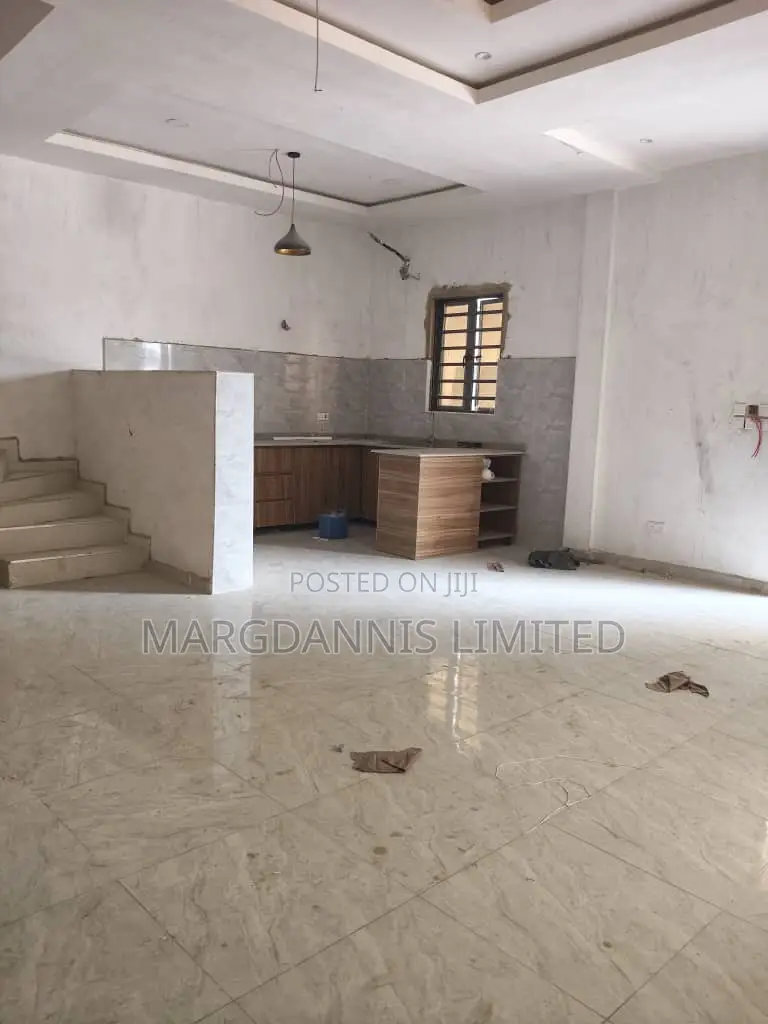 Furnished 3bdrm Duplex in Ibeshe for sale in Ibeshe / Ikorodu