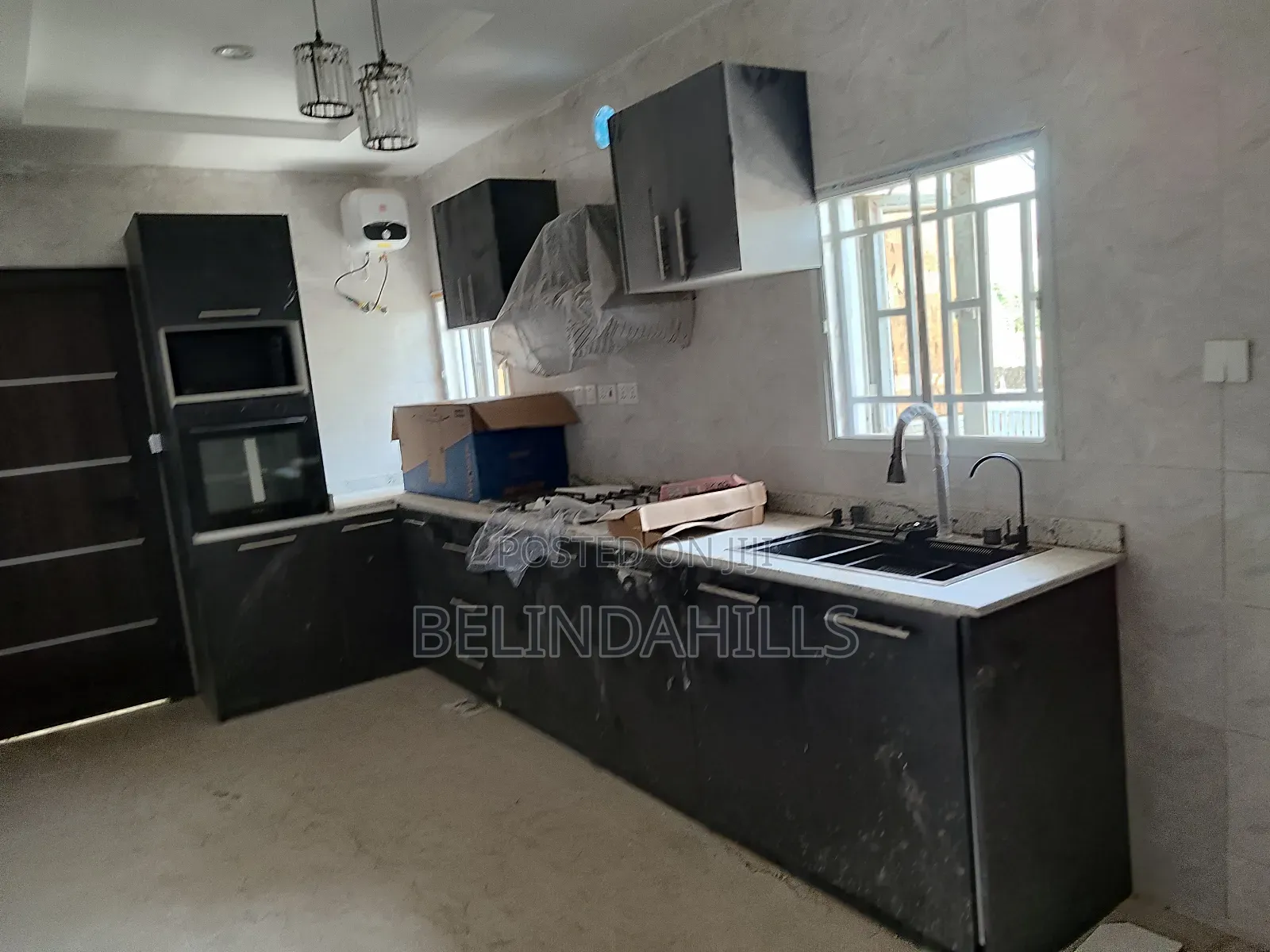 4bdrm Townhouse/Terrace in Idu for sale in Idu