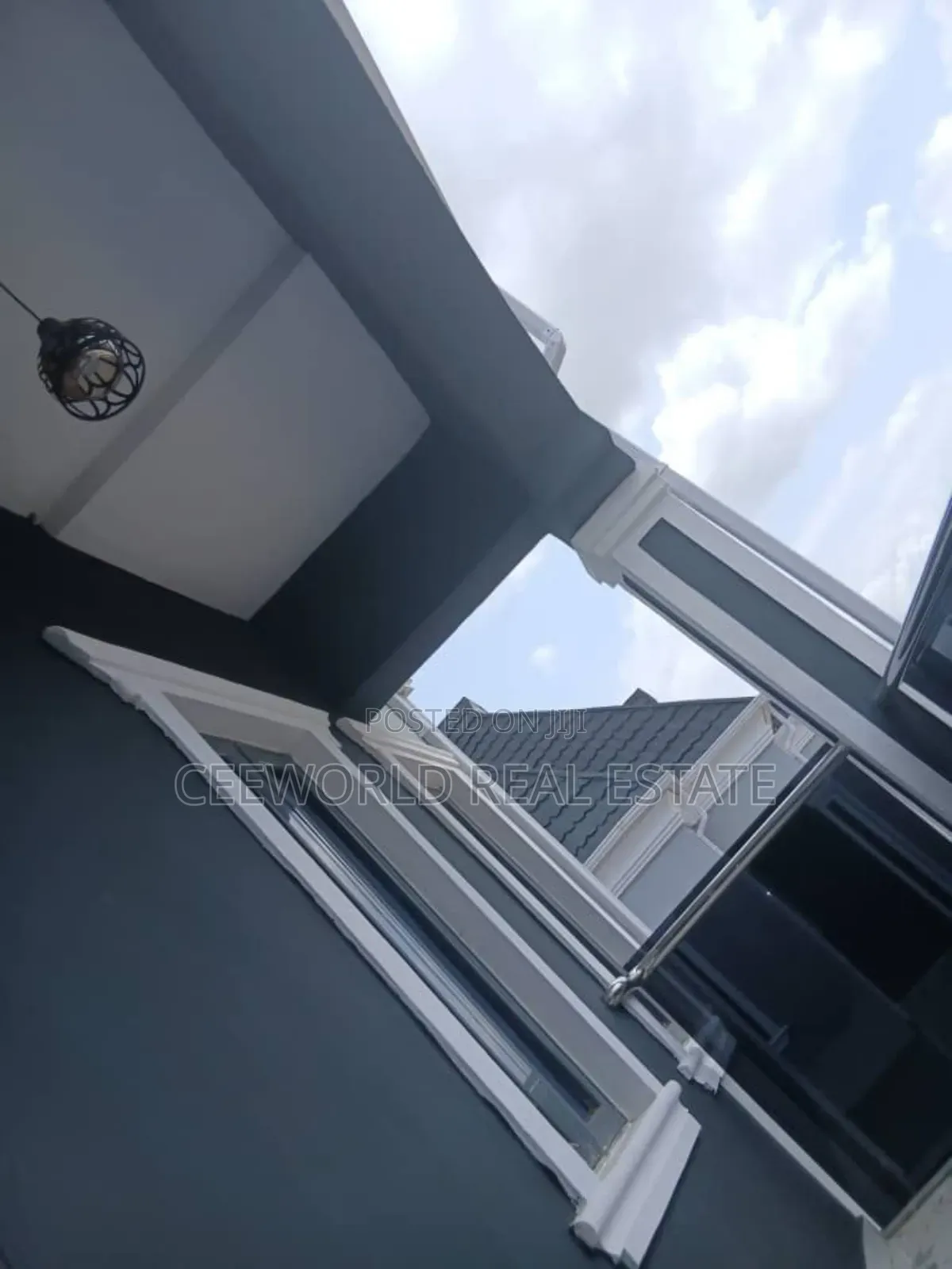 4bdrm Duplex in Main Akala Express, for sale in Akala Express
