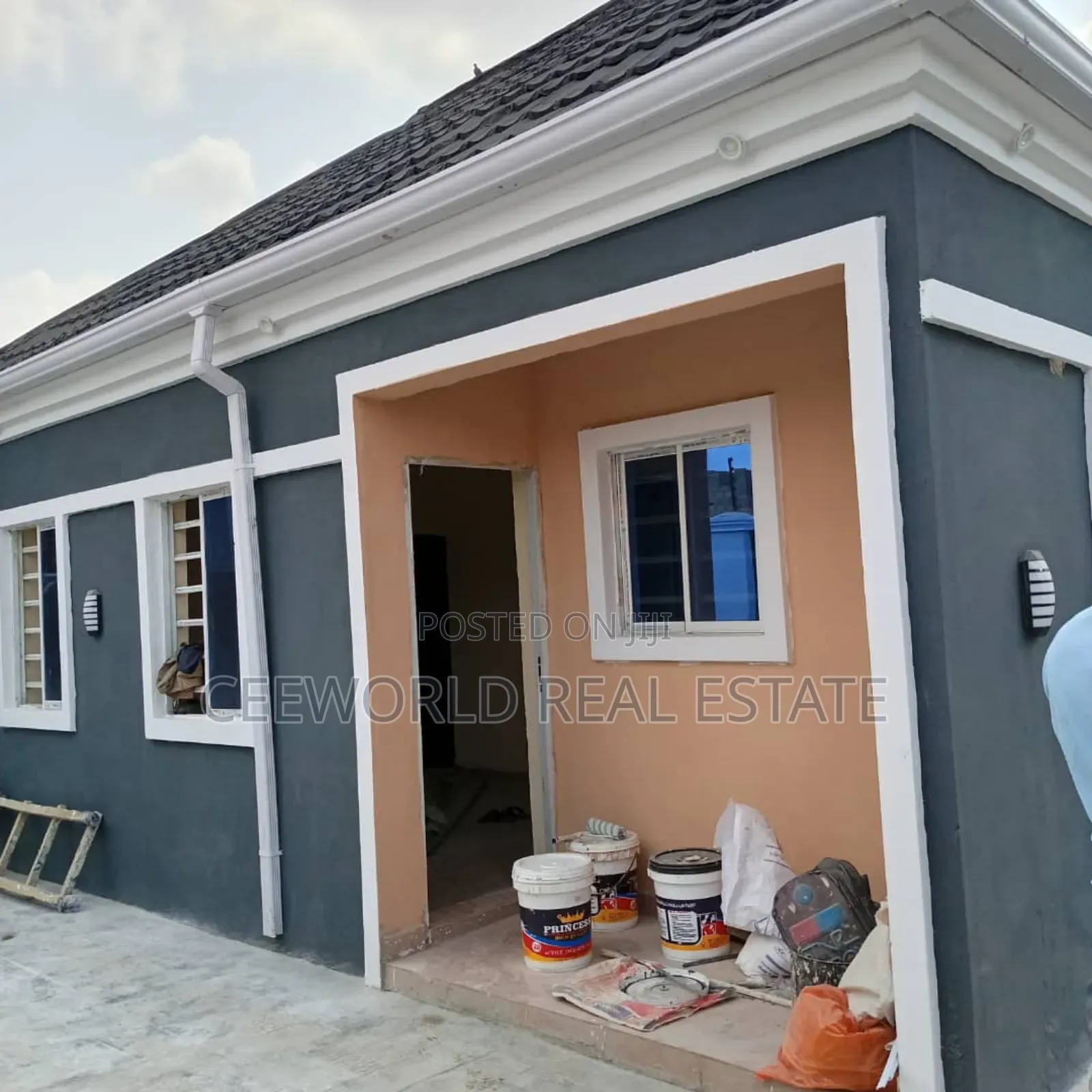 1bdrm Apartment in Unity Estate Elebu, Akala Express for rent in Akala Express
