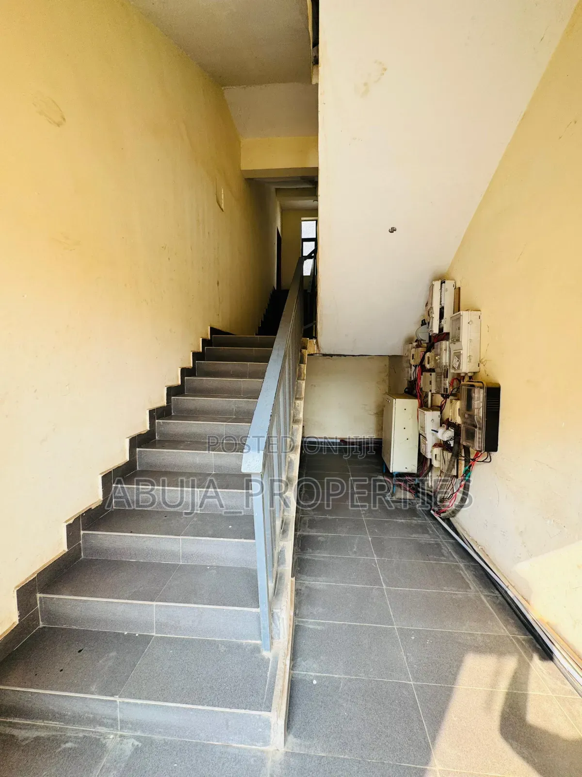 2bdrm Block of Flats in Jahi for sale in Jahi