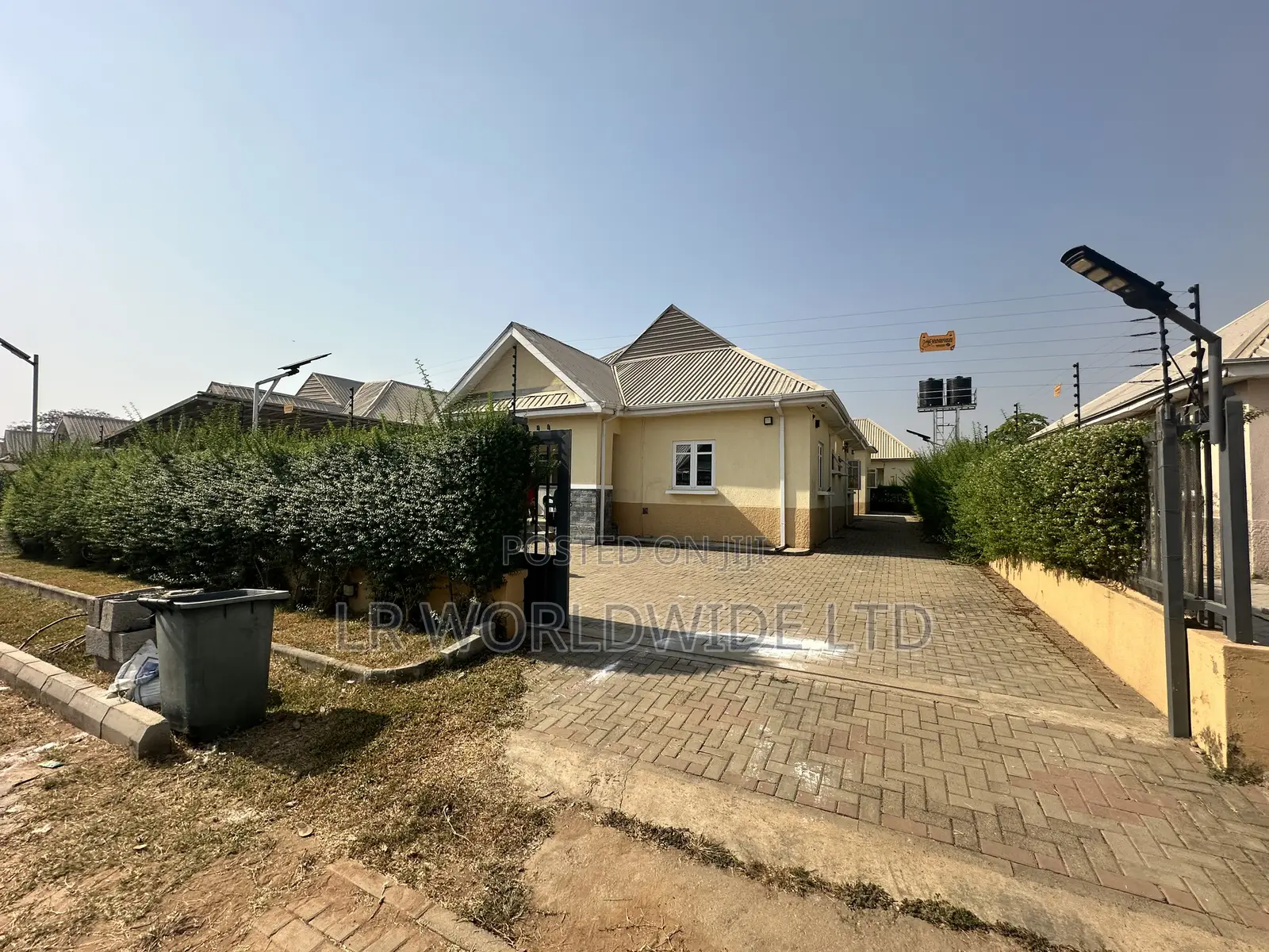 3bdrm Bungalow in Von, Lugbe District for sale in Lugbe District