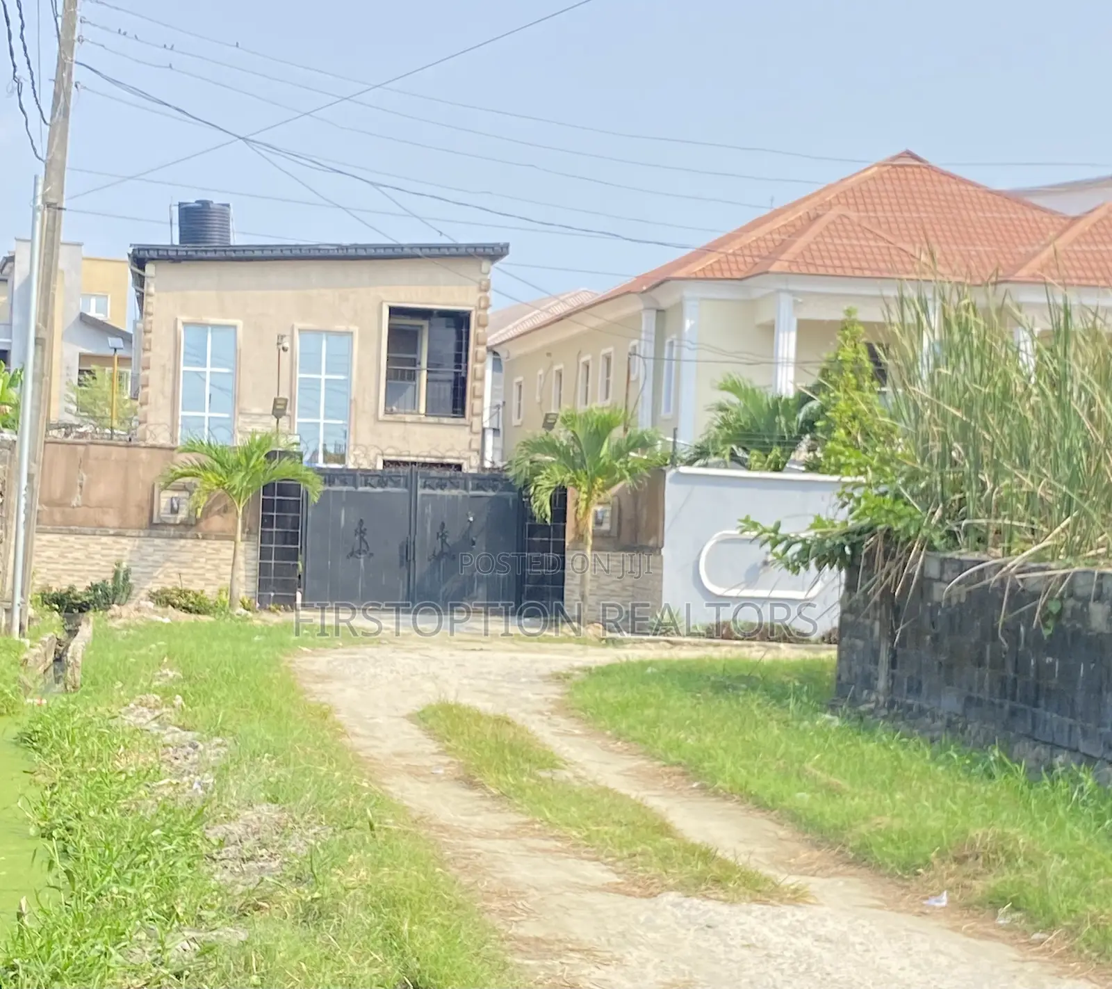 700sqm Cornerpiece Fenced Land at Sunview Estate Sangotedo in Sangotedo