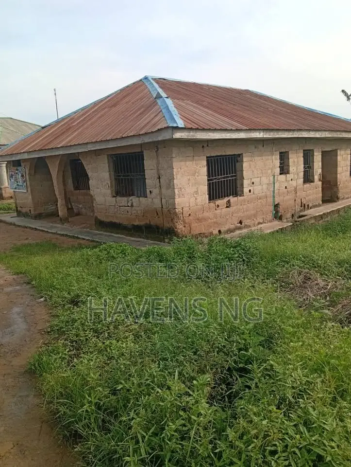 3bd Bungalow for Sale at Ido in Ido