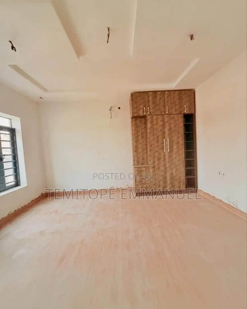 Furnished 4bdrm Duplex in Maryland for sale in Maryland