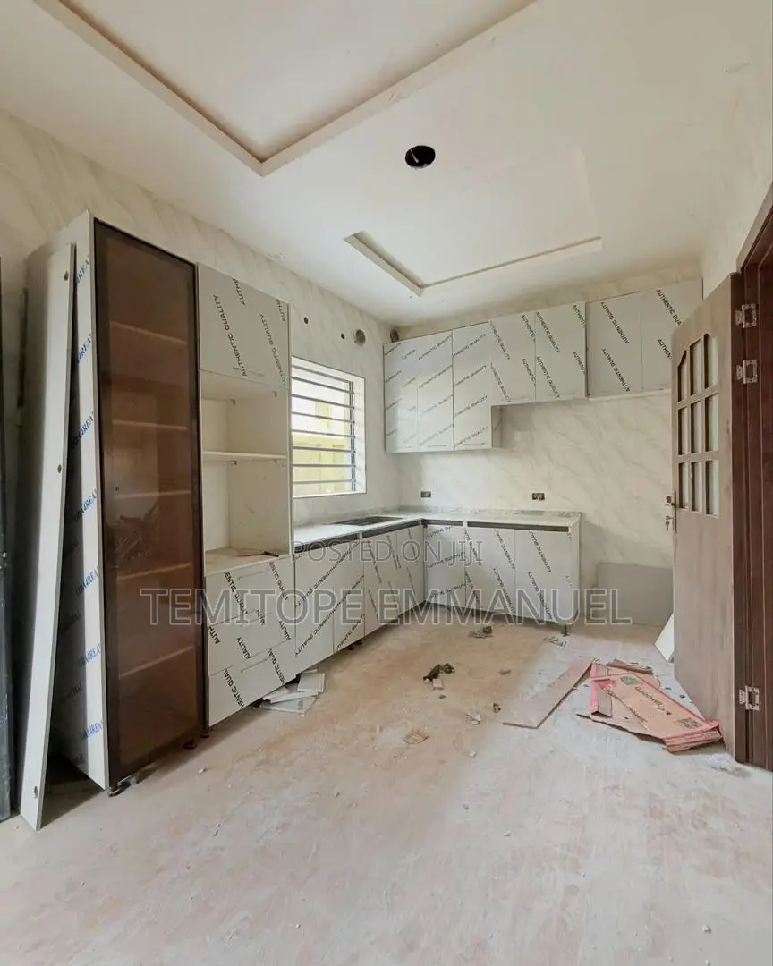 Furnished 4bdrm Duplex in Maryland for sale in Maryland