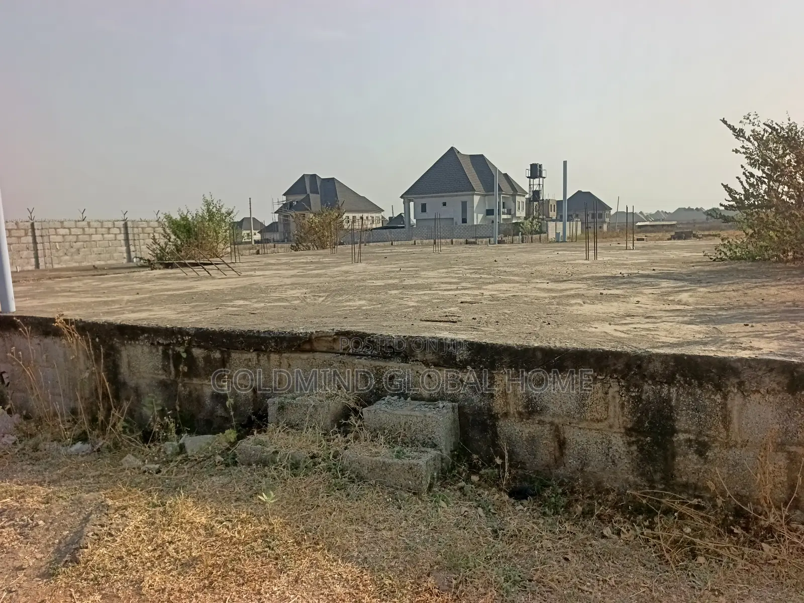 600sqm Estate Land to Build 4bedroom Penthouse in Lugbe for Sale in Sabon Lugbe