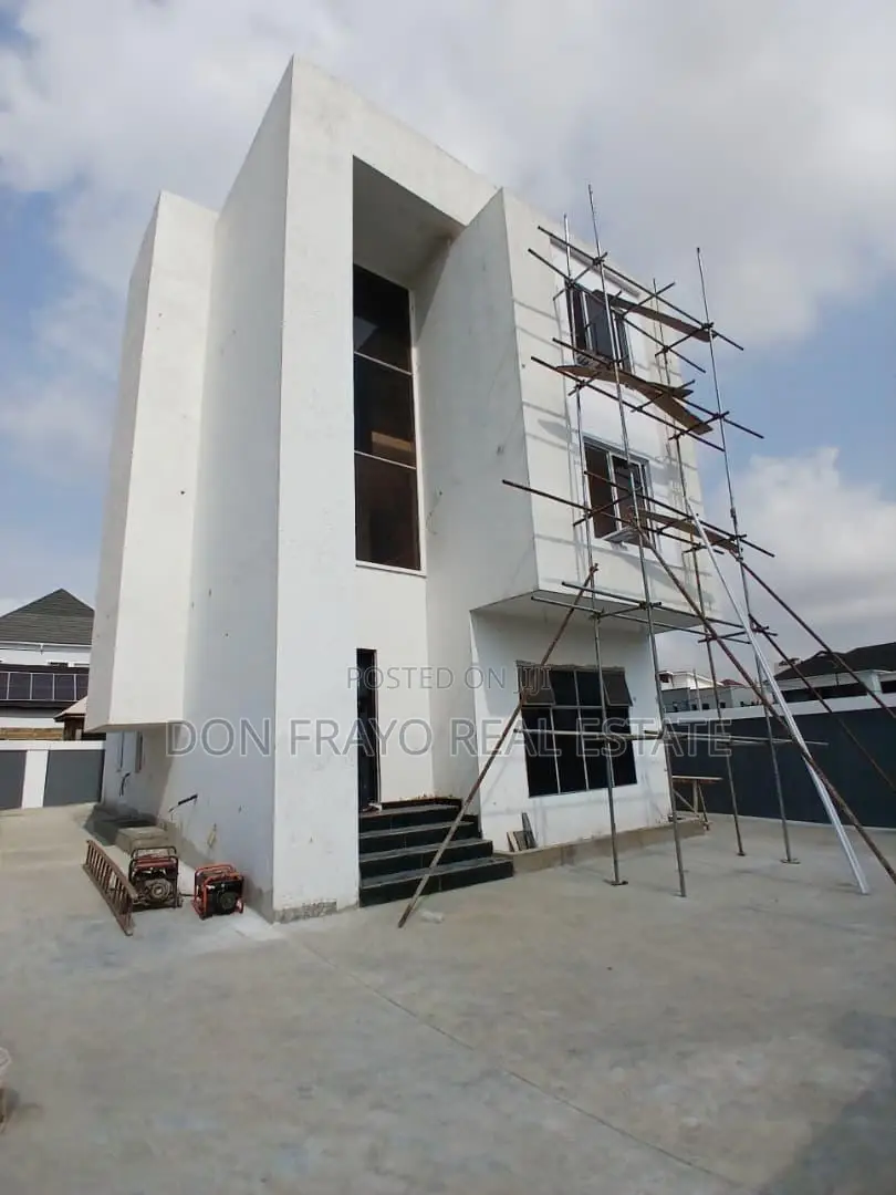 4bdrm Duplex in Kolapo Ishola Gra, Akobo for sale in Akobo
