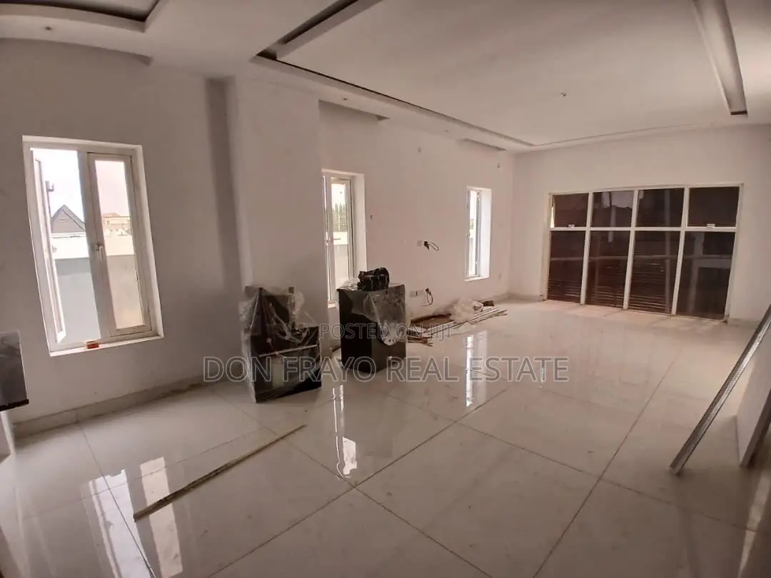 4bdrm Duplex in Kolapo Ishola Gra, Akobo for sale in Akobo