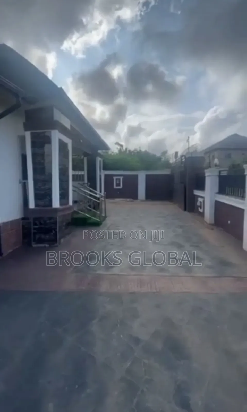 4bdrm Bungalow in Benin City for sale in Benin City