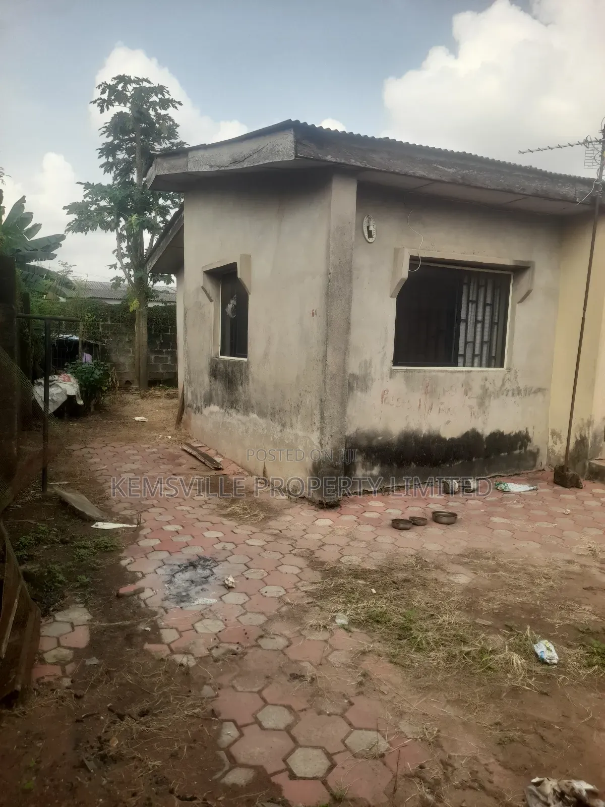 Furnished 3bdrm Bungalow in Alagbado for sale in Alagbado