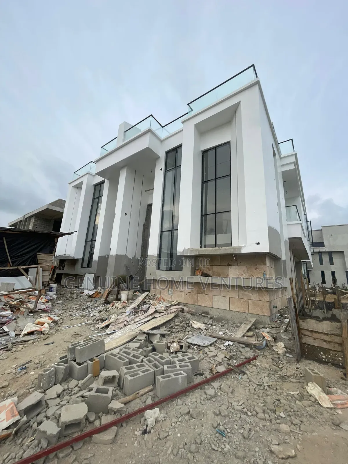 5bdrm Duplex in Ikate. Lekki for sale in Ikate