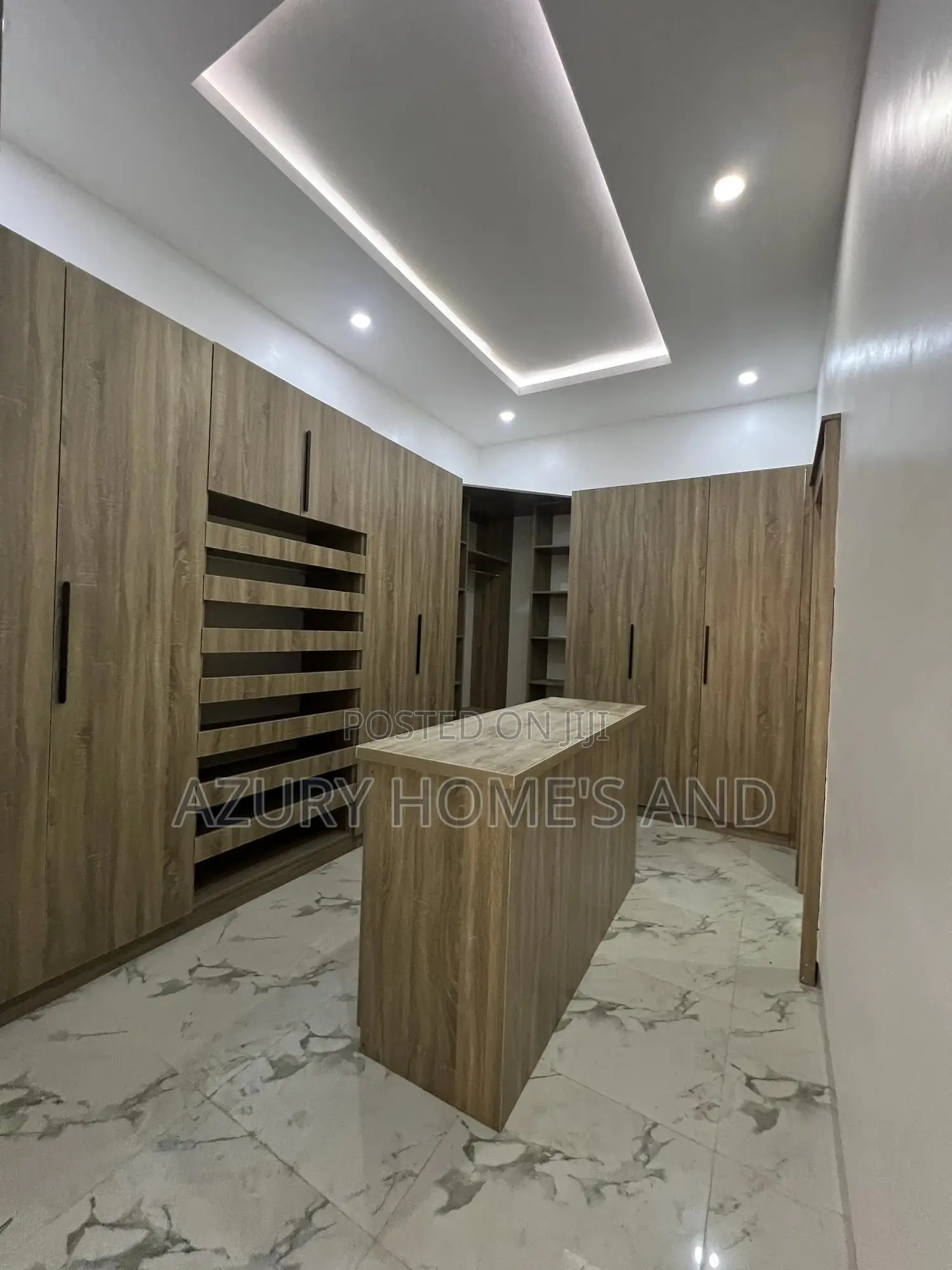 Furnished 5bdrm Townhouse/Terrace in Guzape for sale in Guzape District