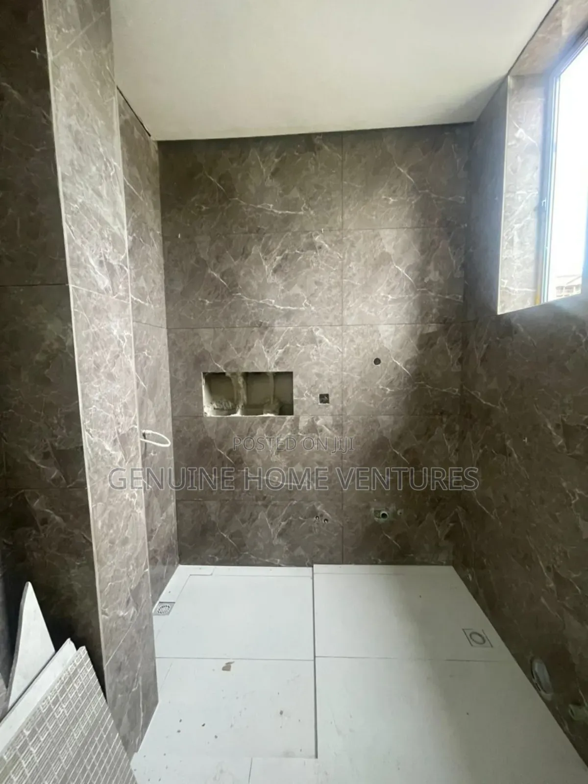 5bdrm Duplex in Ikate for sale in Ikate