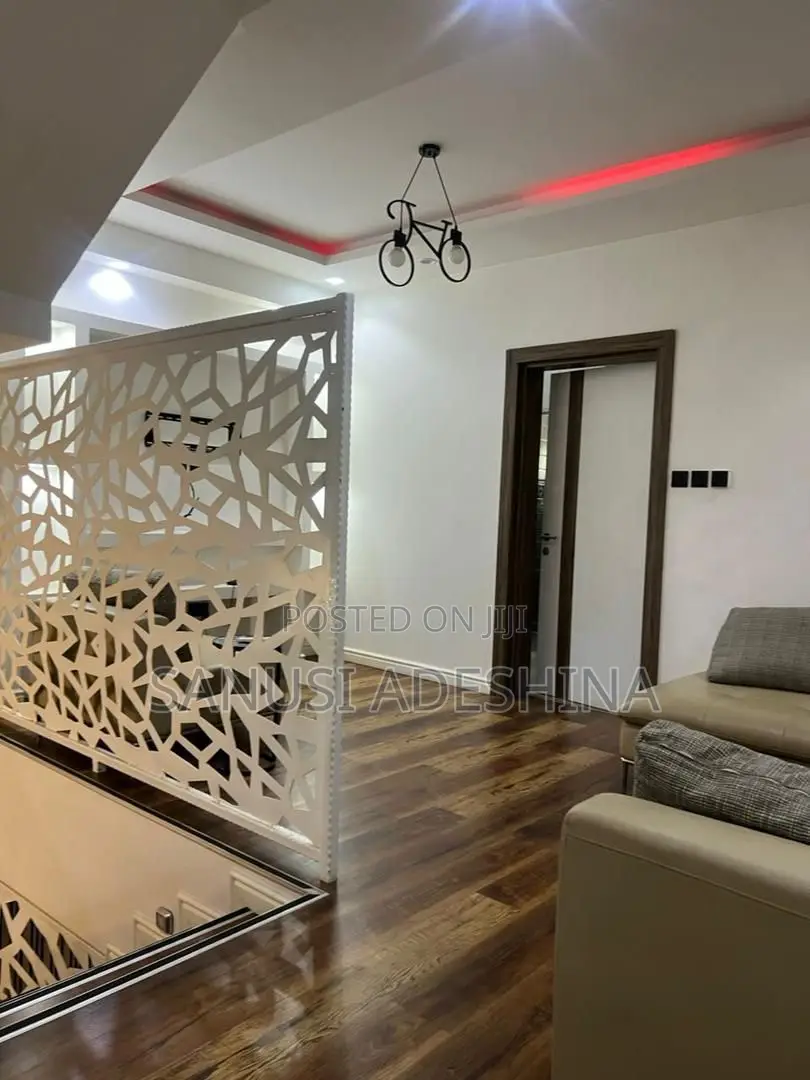 5bdrm Duplex in Gwarimpa Estate,By, Gwarinpa for sale in Gwarinpa