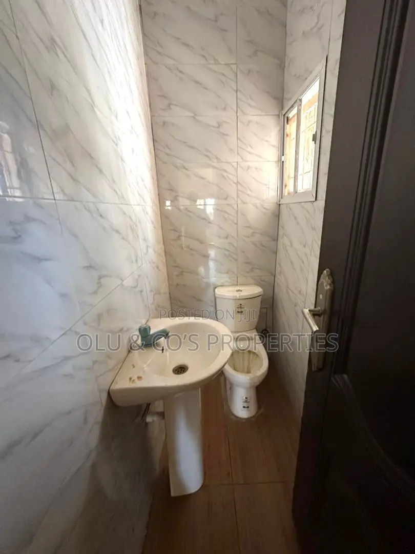 2bdrm Block of Flats in Paradise 1, Life Camp for rent in Life Camp