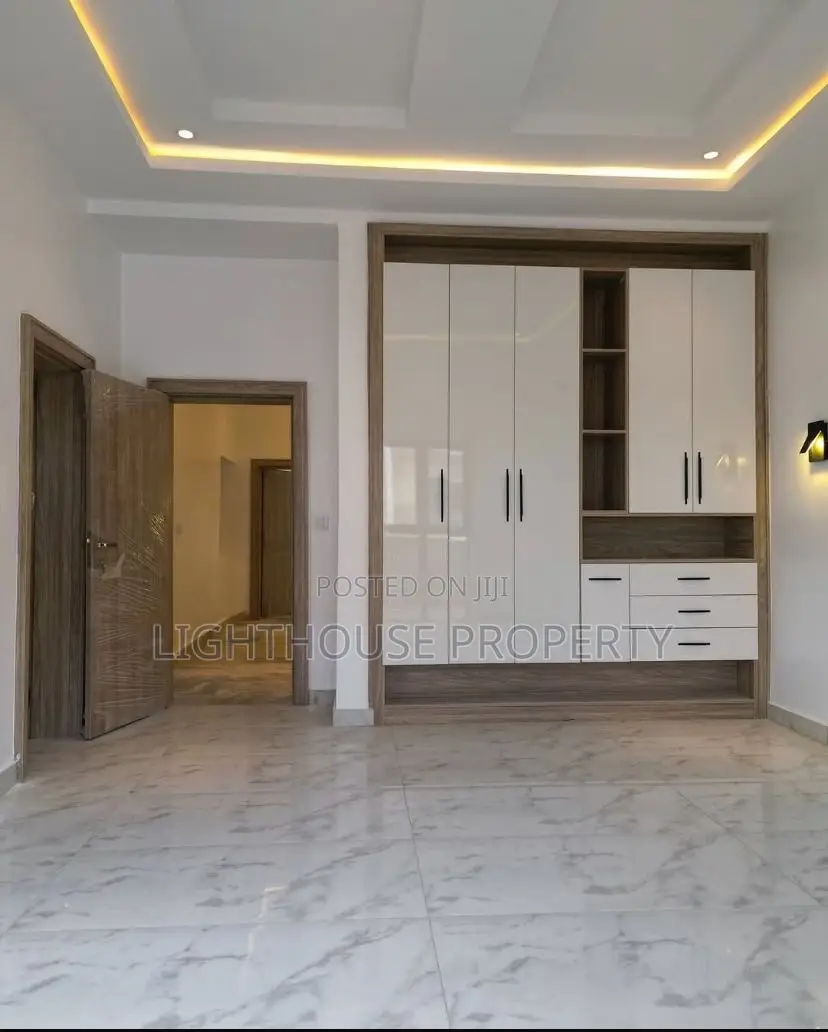 4bdrm Duplex in Dawaki Tarred Road for sale in Dawaki