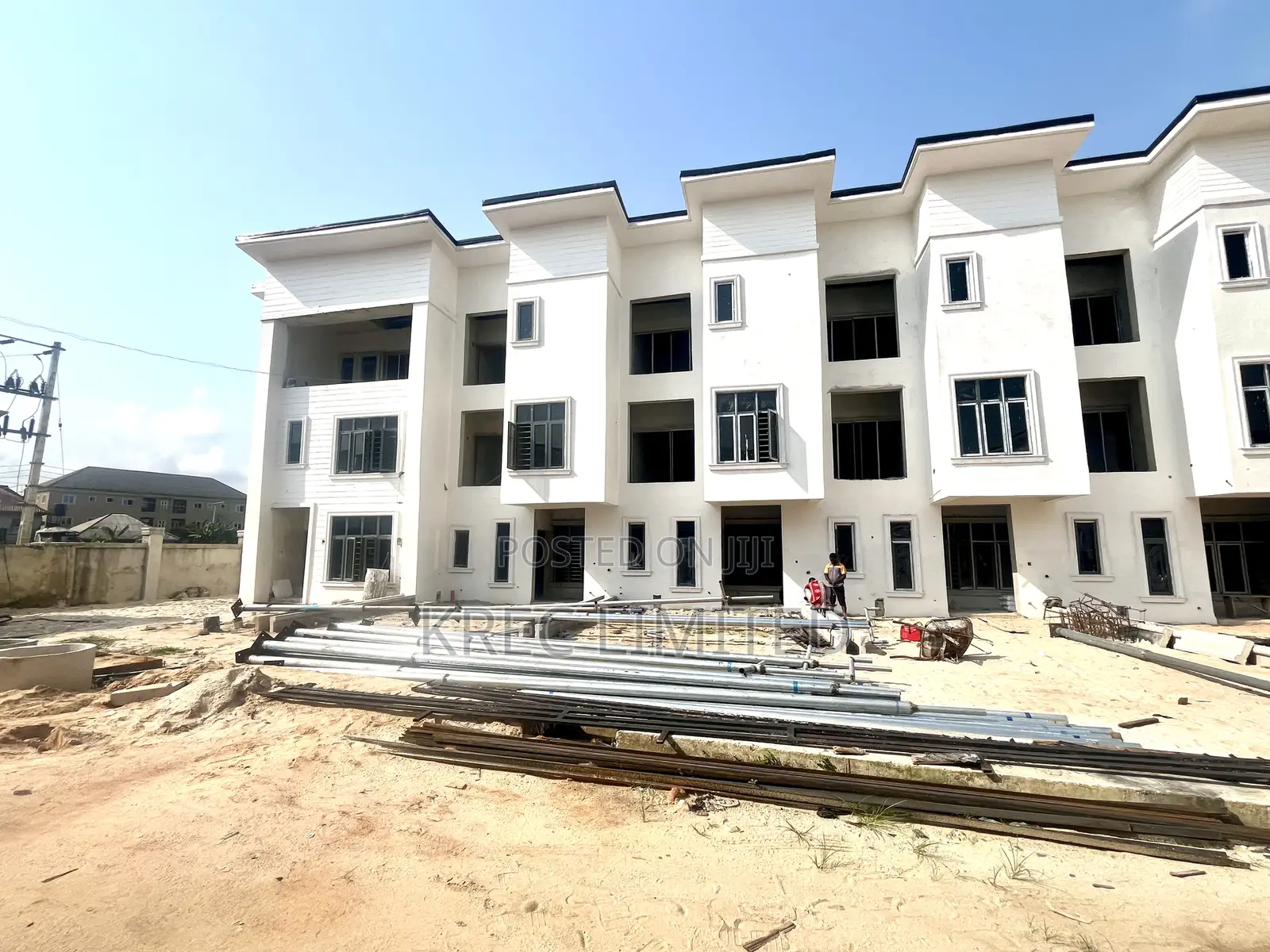 4bdrm Duplex in Krec Limited, Rumuahalu for sale in Rumuahalu