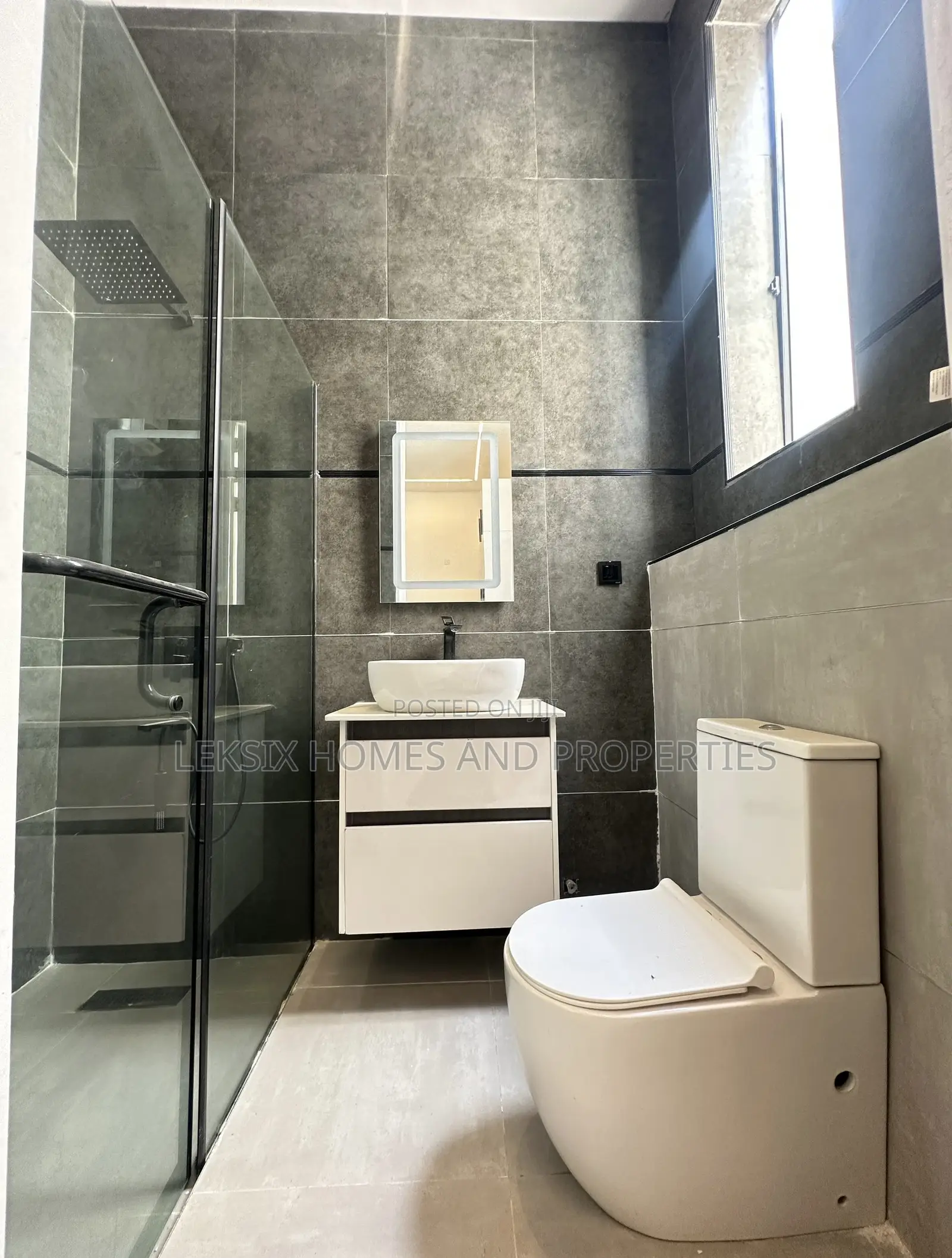 4bdrm Duplex in A Well Secured, Ado / Ajah for sale in Ado / Ajah