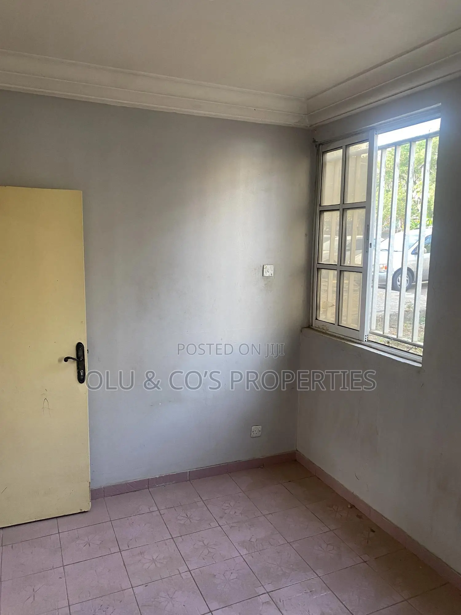 2bdrm Block of Flats in Wuse Zone 5 for sale in Wuse