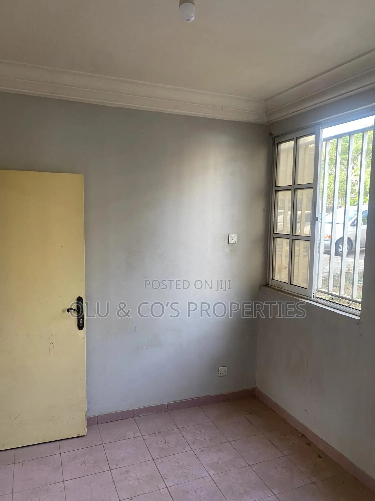 2bdrm Block of Flats in Wuse Zone 5 for sale in Wuse