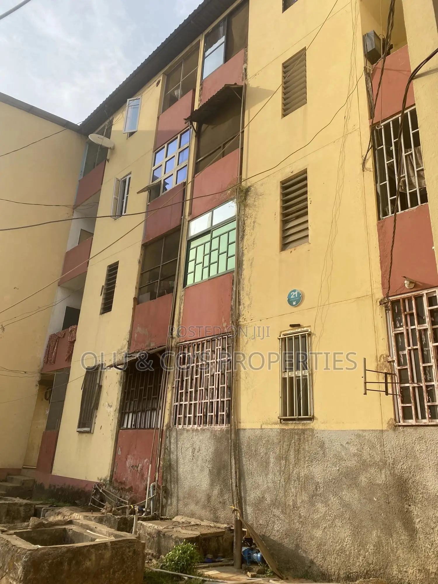 2bdrm Block of Flats in Wuse Zone 5 for sale in Wuse