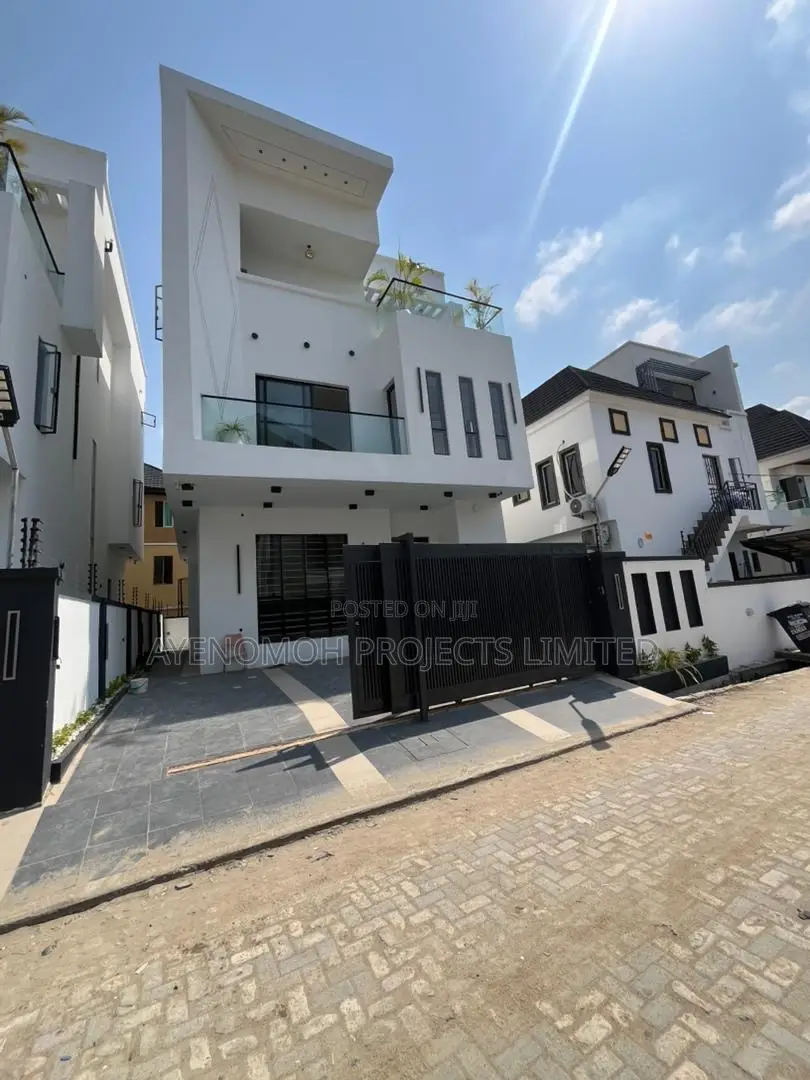 5bdrm House in Ikota Lekki Gra for sale in Ikota