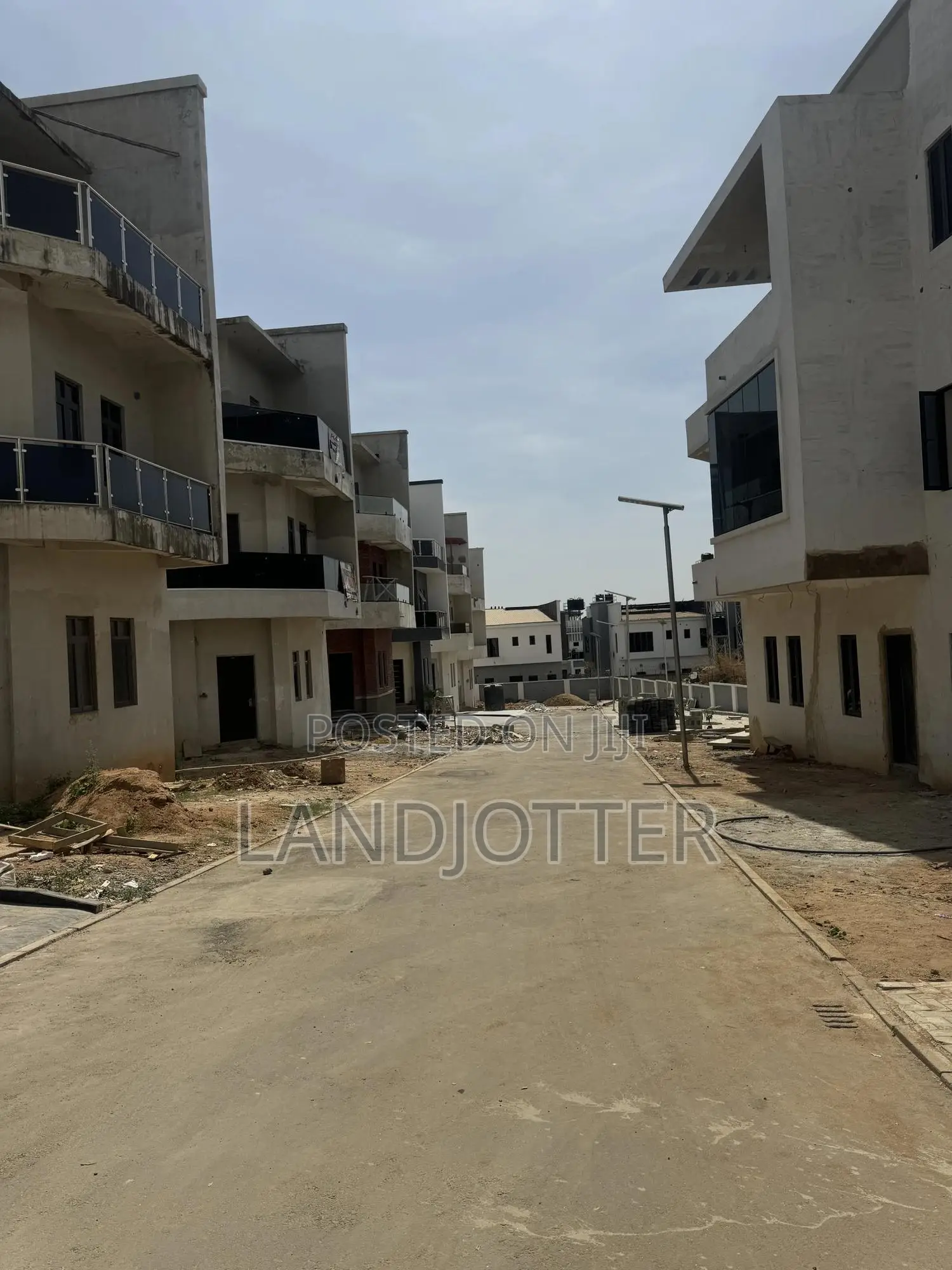 5bdrm Duplex in Emma, Guzape District for sale in Guzape District