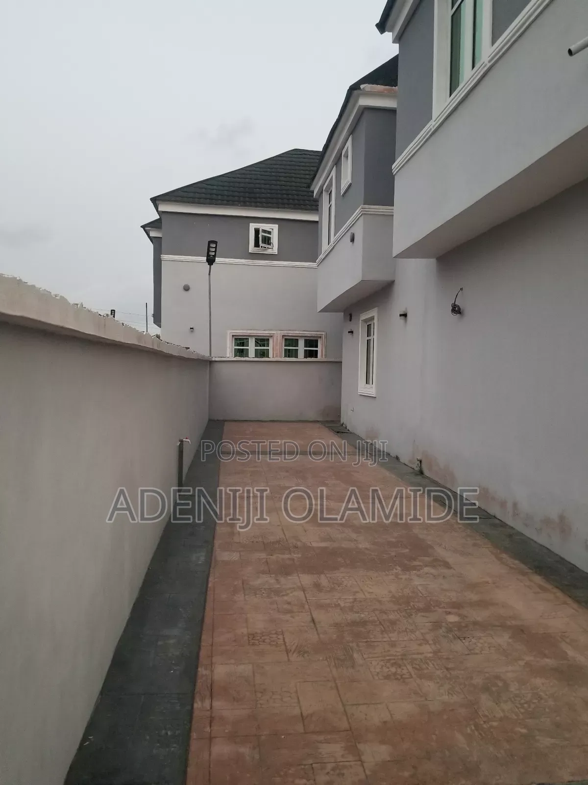 4bdrm Duplex in Aiyeteju for sale in Aiyeteju