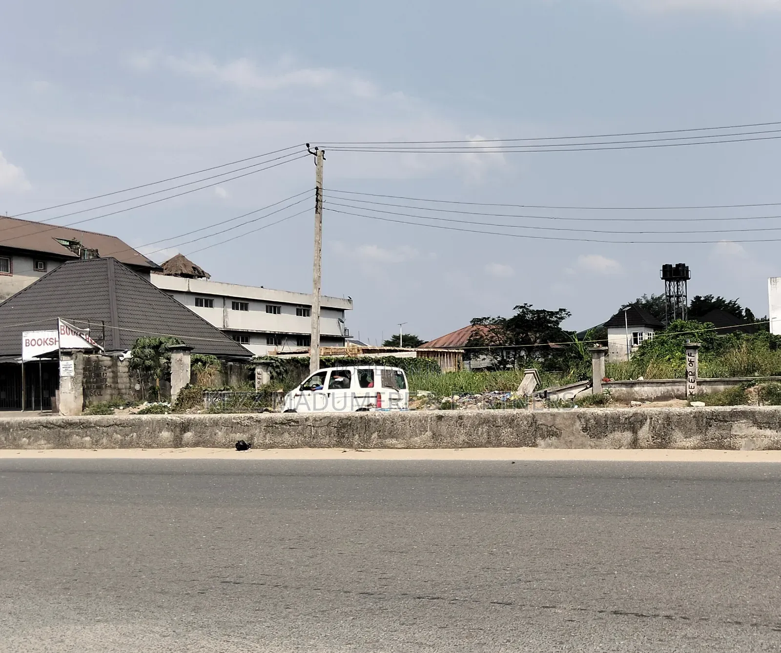For Sale : 41⁄2 Rumuodomaya Rukpokwu Int'l Airport Road, Ph in Port-Harcourt