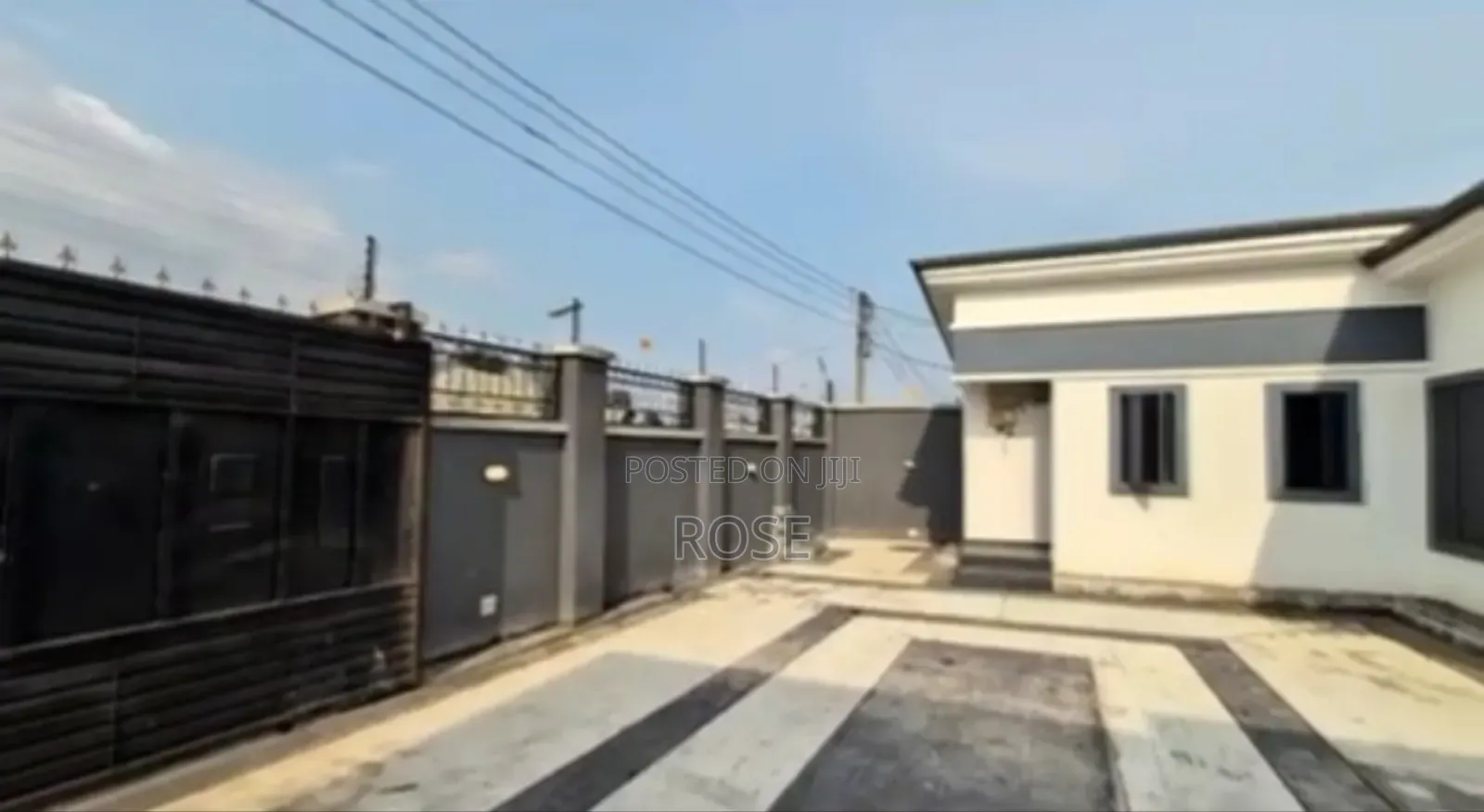 3 Bedroom Bungalow For Sale in Uyo