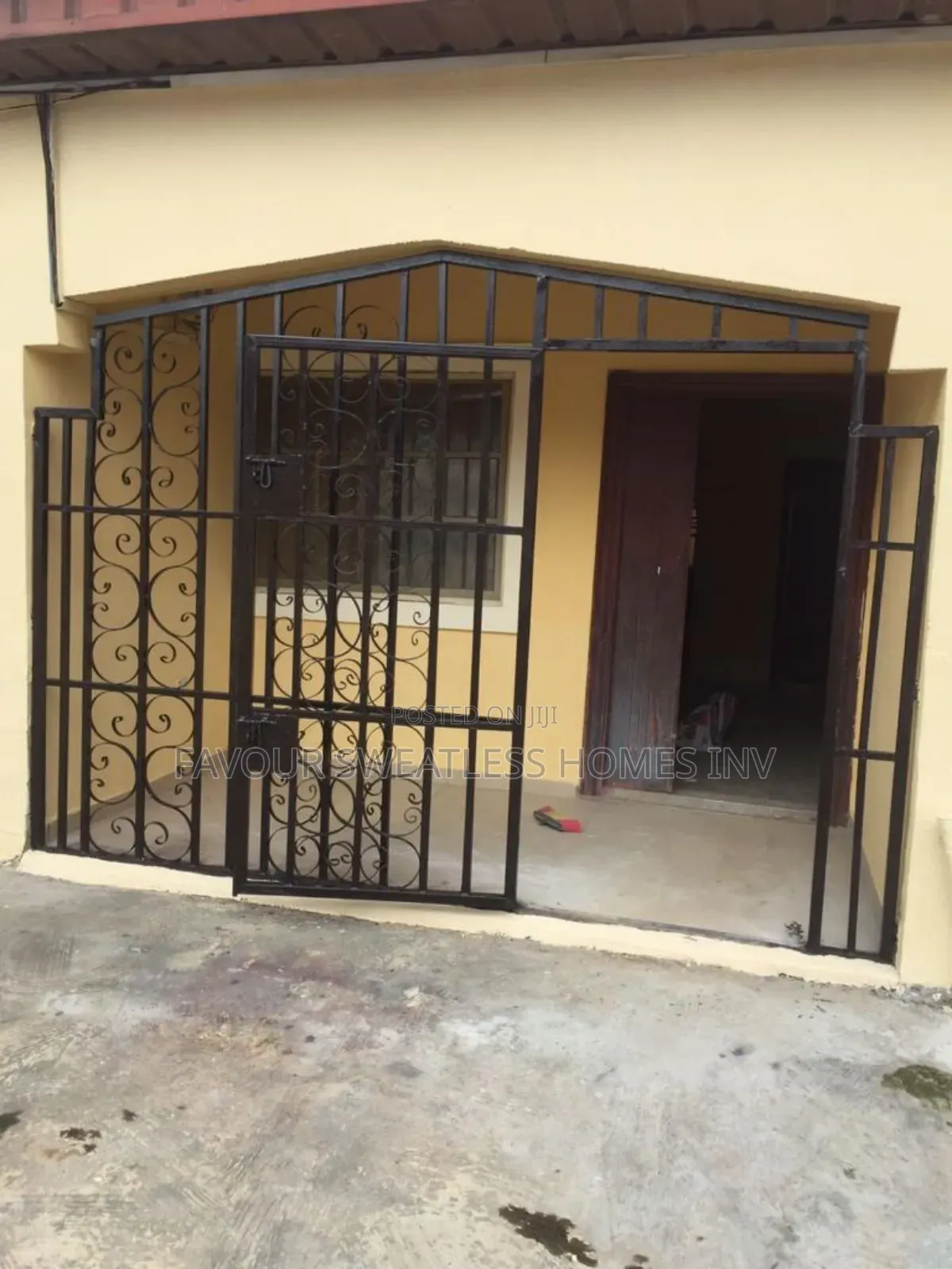 2bdrm Block of Flats in Magboro, Obafemi-Owode for sale in Obafemi-Owode