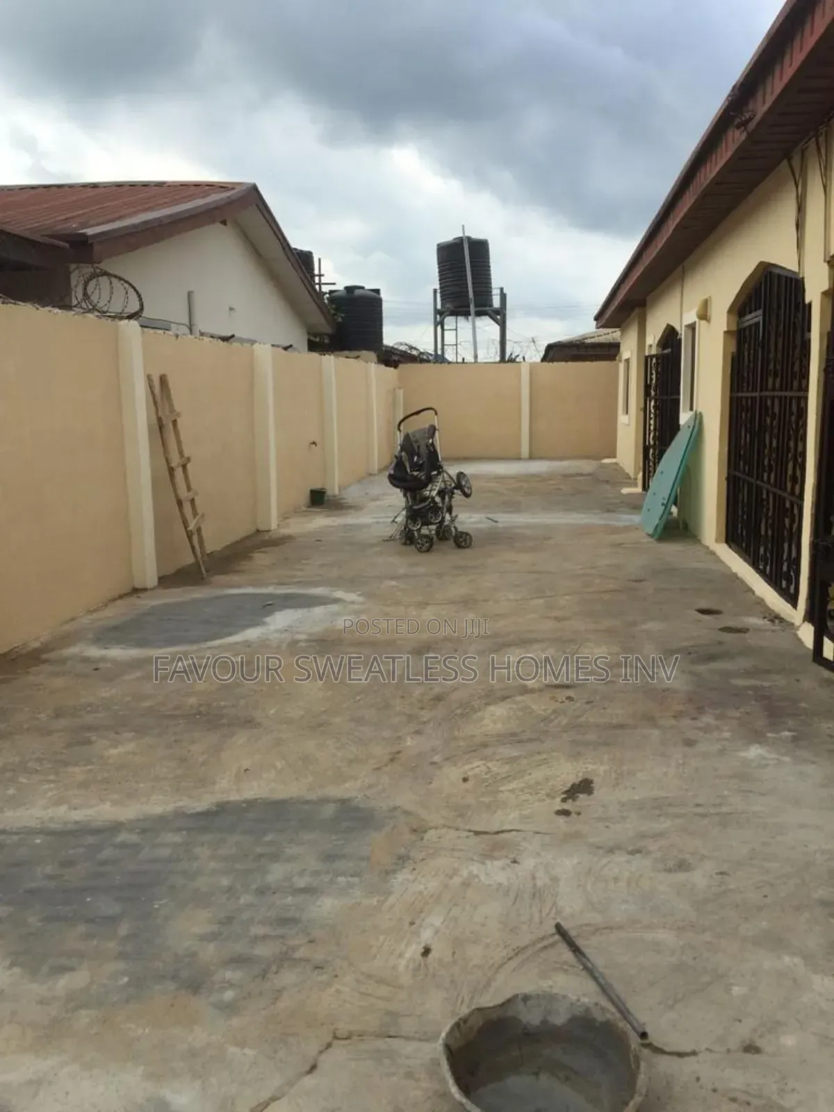 2bdrm Block of Flats in Magboro, Obafemi-Owode for sale in Obafemi-Owode