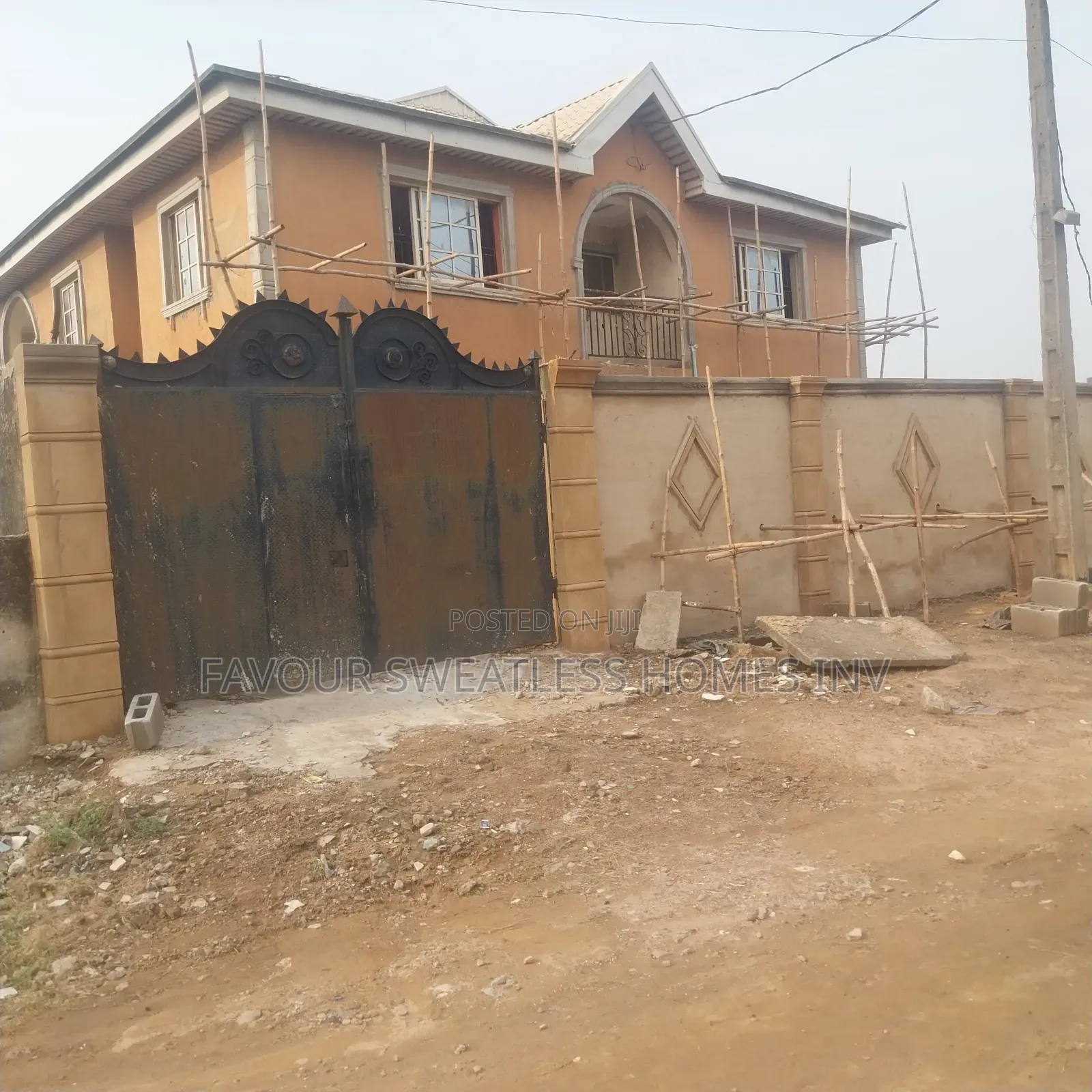 2bdrm Block of Flats in Magboro, Obafemi-Owode for sale in Obafemi-Owode