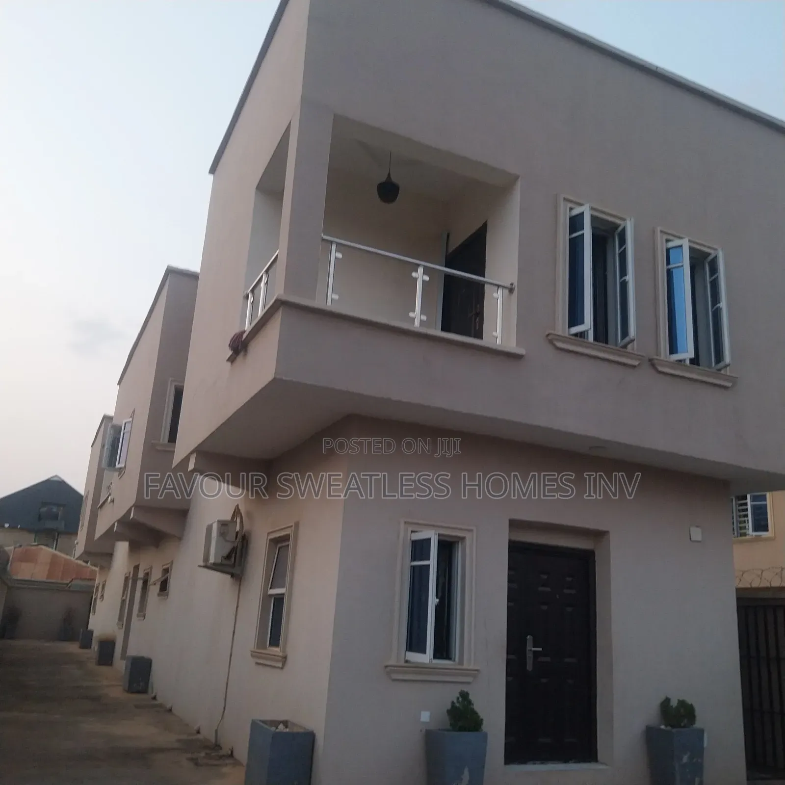 3bdrm Duplex in Private Estate, Obafemi-Owode for sale in Obafemi-Owode