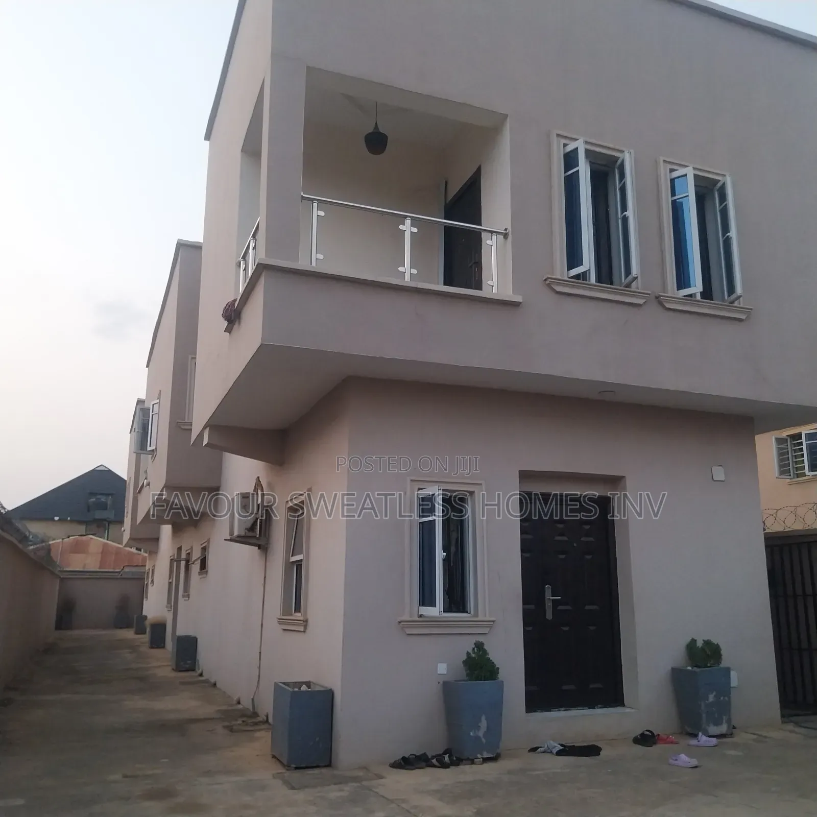 3bdrm Duplex in Private Estate, Obafemi-Owode for sale in Obafemi-Owode