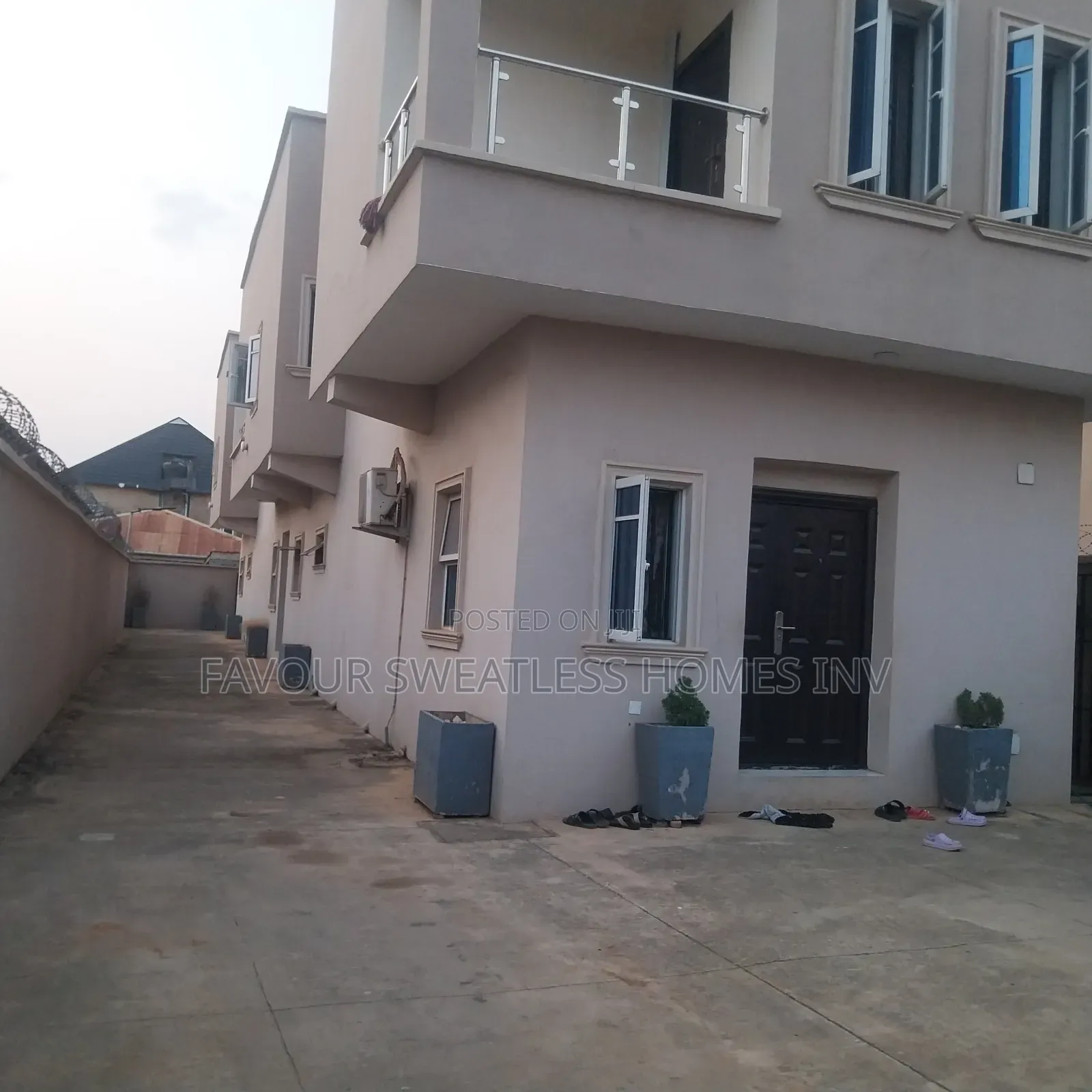 3bdrm Duplex in Private Estate, Obafemi-Owode for sale in Obafemi-Owode